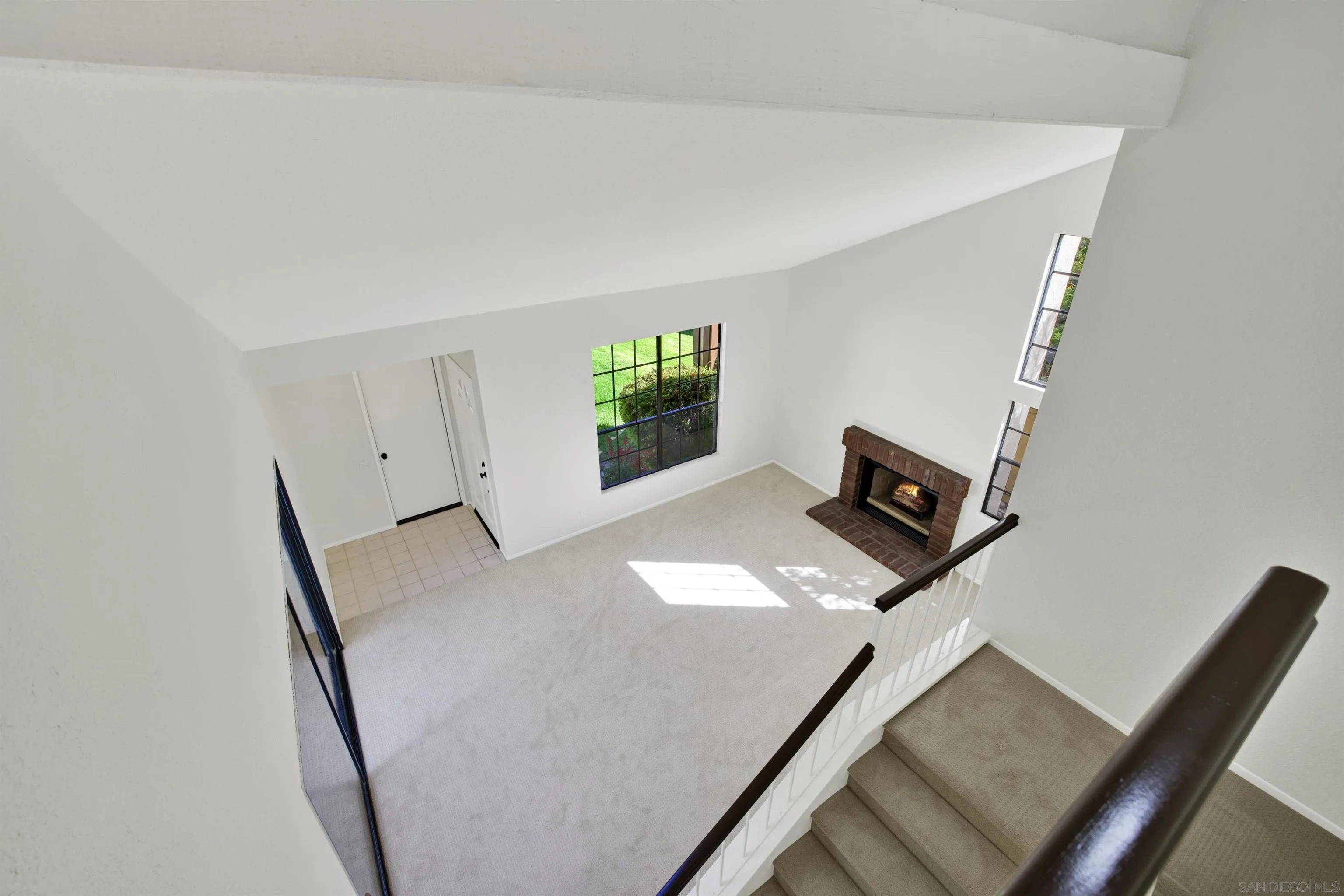 https://cdn.realtyfeed.com/cdn/127/260013120/cdea1e2c581680576bf4b9c2cca7cb14.webp
