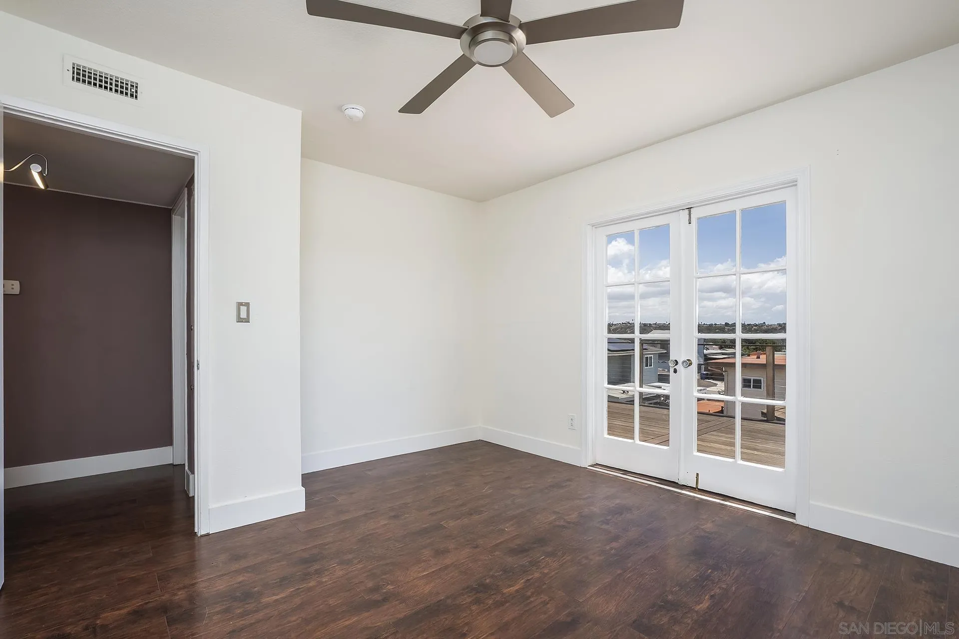 Photo #26: 260013121 Listing: Photo #26