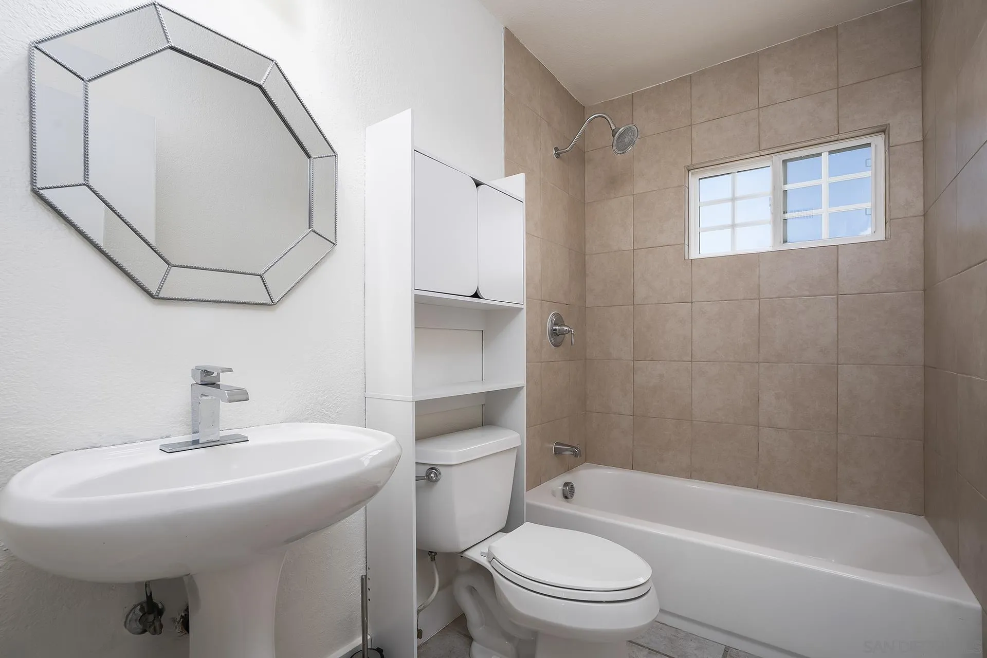 Photo #39: 260013121 Listing: Photo #39
