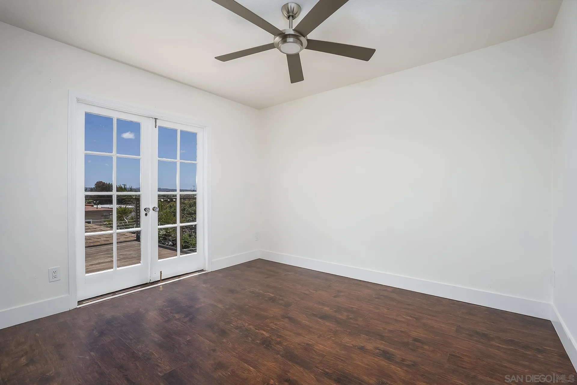 Photo #25: 260013121 Listing: Photo #25