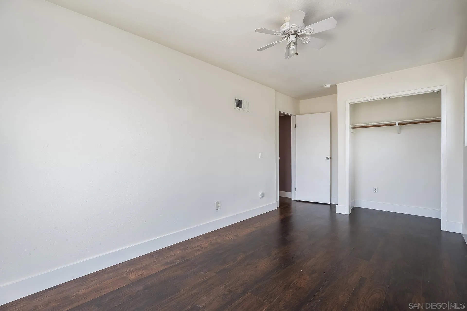 Photo #31: 260013121 Listing: Photo #31