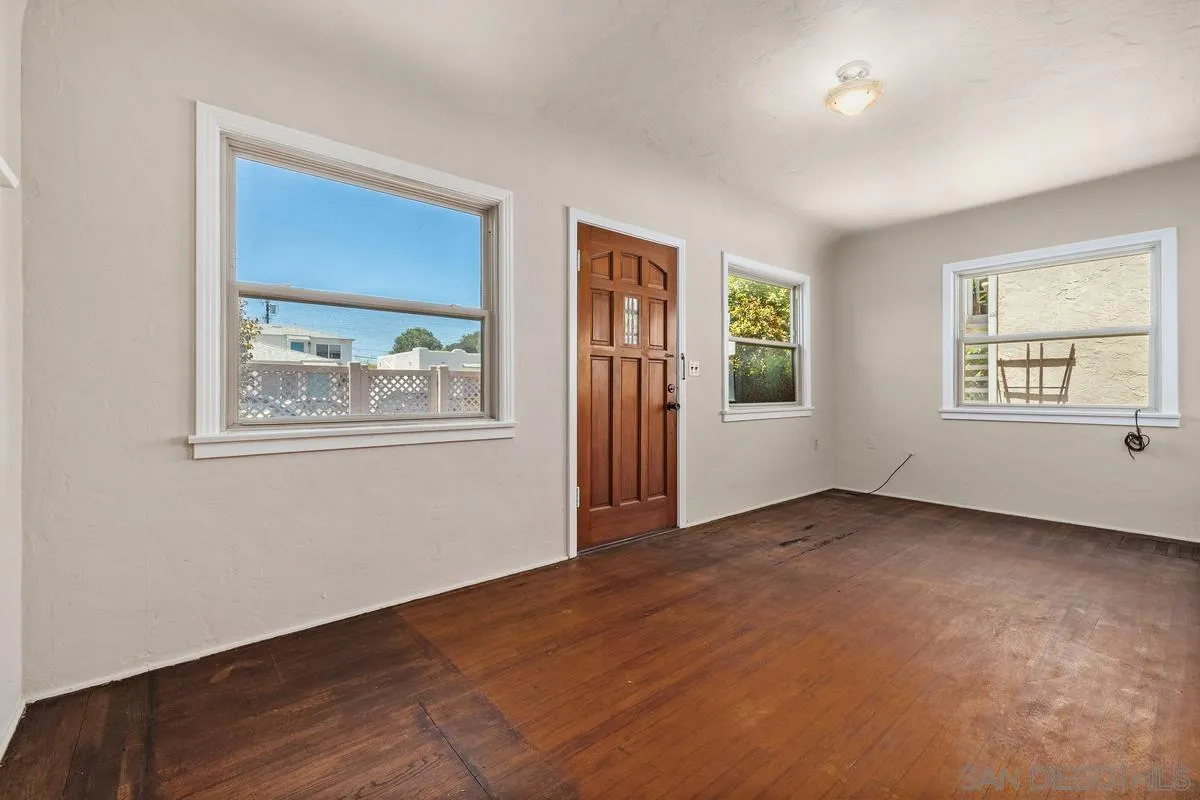 https://cdn.realtyfeed.com/cdn/127/260013122/5eb2e41f92b8ac77da592f75e0c32b92.webp