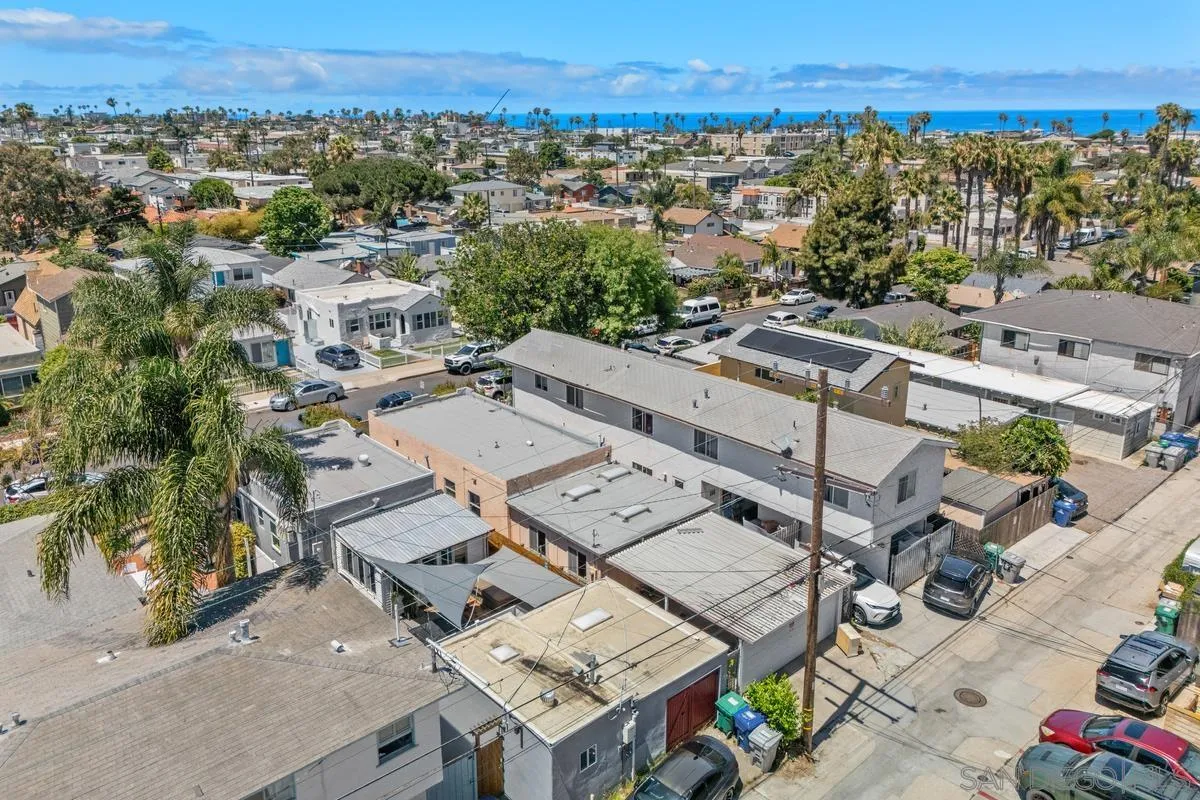 https://cdn.realtyfeed.com/cdn/127/260013122/84801f90d01a8aad2397ef4393f61ad2.webp