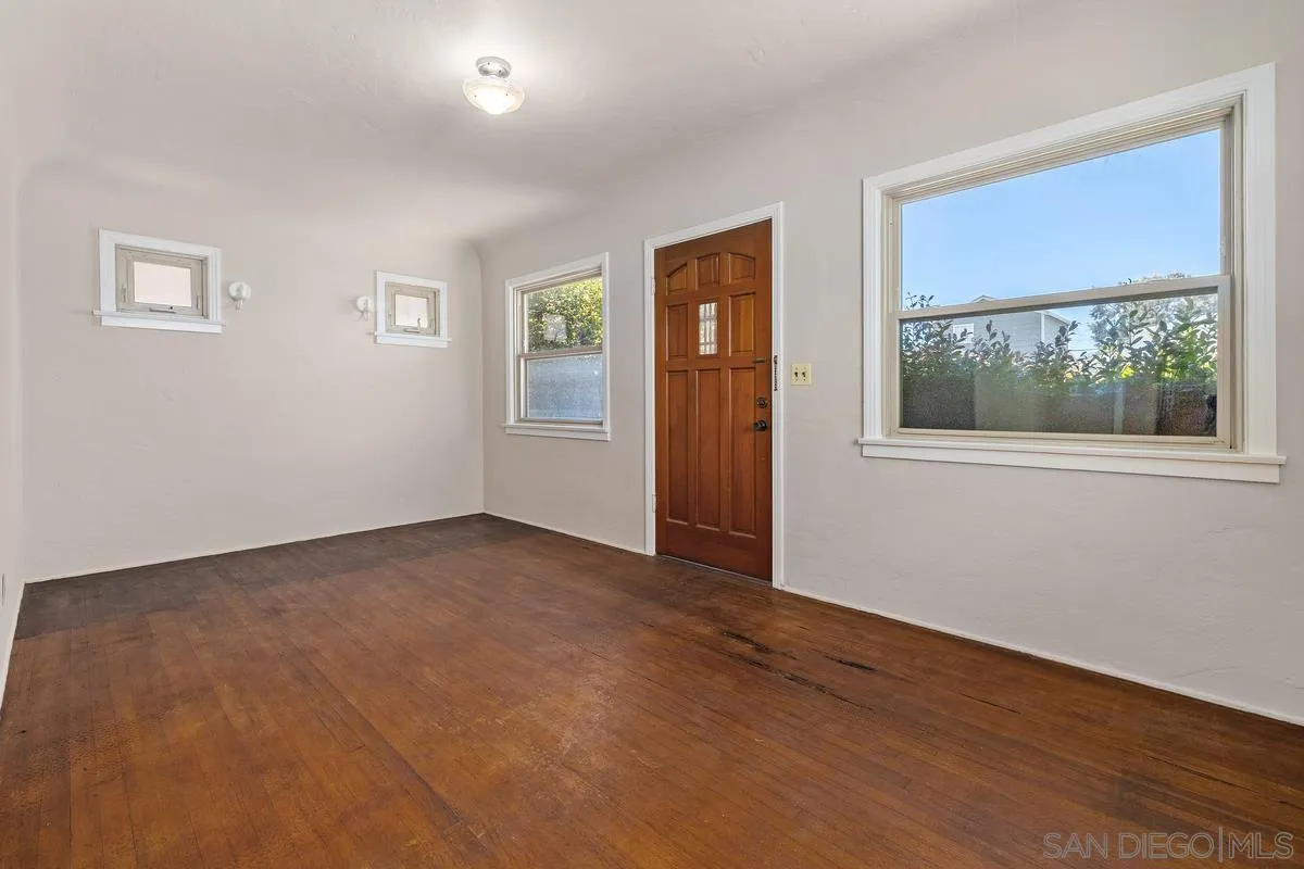 https://cdn.realtyfeed.com/cdn/127/260013122/b371d3ac2fbc673e20e9b7fa75497c09.webp