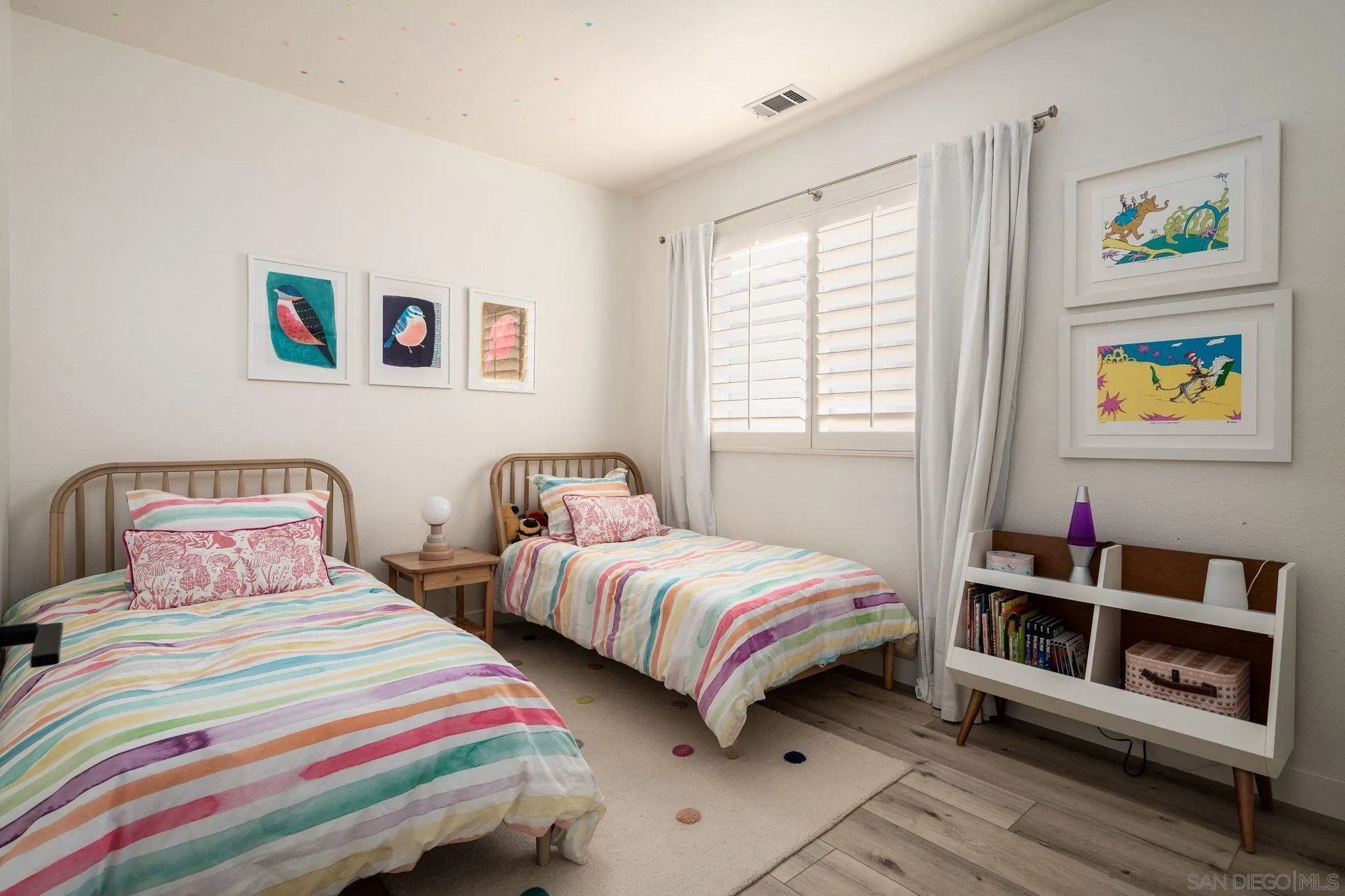 https://cdn.realtyfeed.com/cdn/127/260013126/67d6ea5c414a010b2f41c5d2d4d0f63a.webp