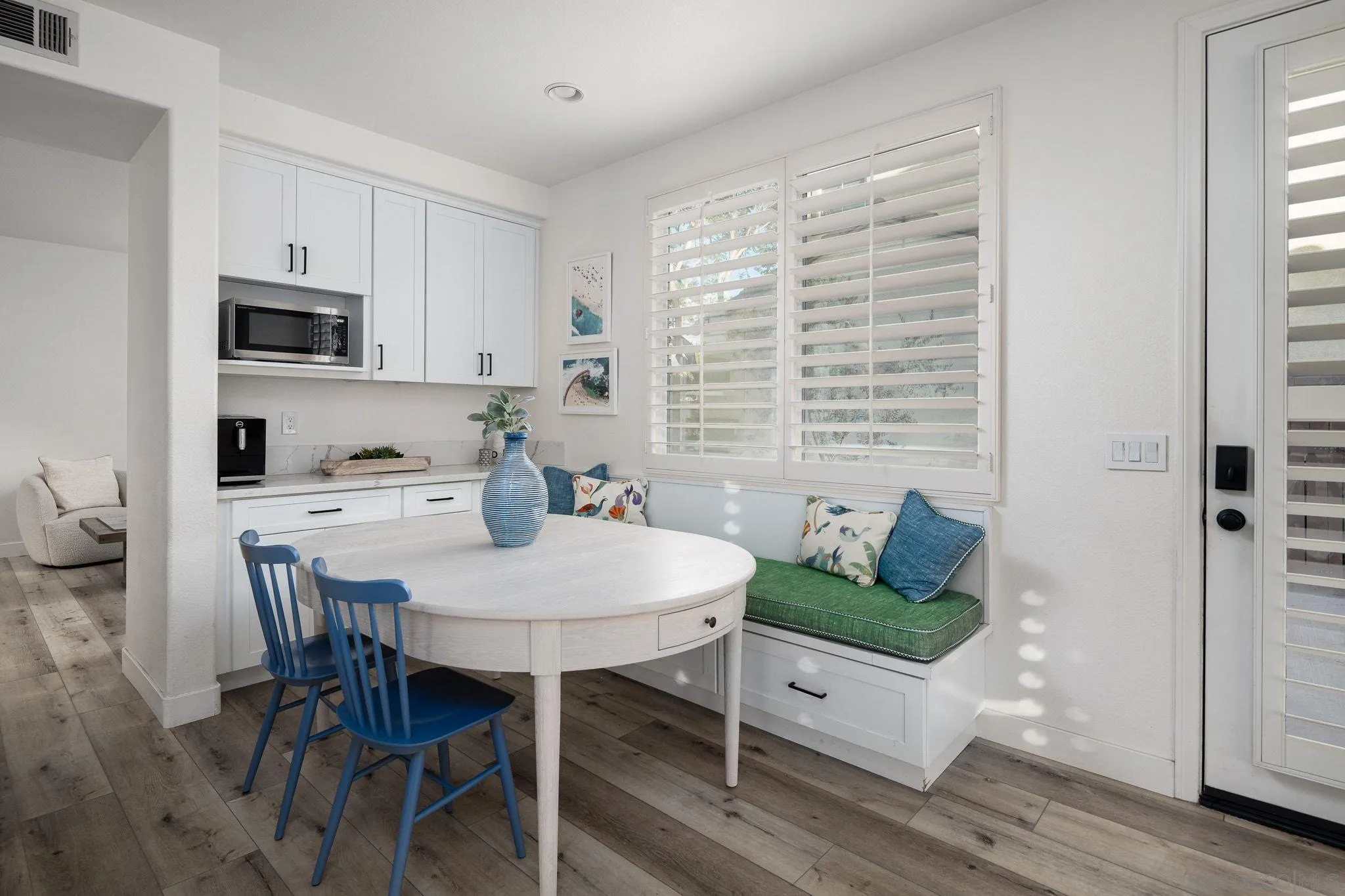 https://cdn.realtyfeed.com/cdn/127/260013126/fe73d5b195d344dc4d9e108dbc67733a.webp