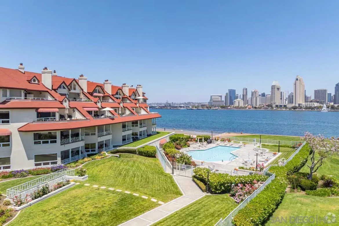 https://cdn.realtyfeed.com/cdn/127/260013127/1a8554a9bf1c9d1a61998532178eb1f6.webp