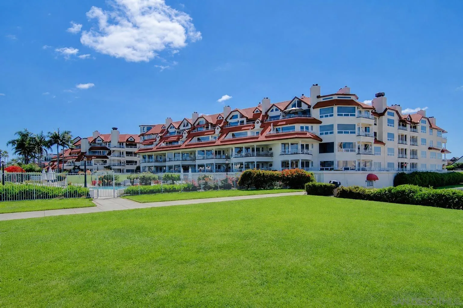 https://cdn.realtyfeed.com/cdn/127/260013127/e74282b06fc8ba3f57063f11120b9728.webp