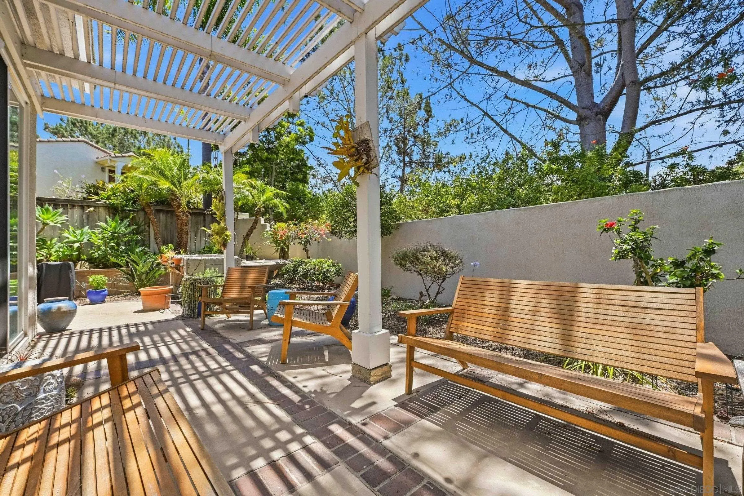 https://cdn.realtyfeed.com/cdn/127/260013129/2f59f1defa0be6cf88b7a22d02fd2b14.webp