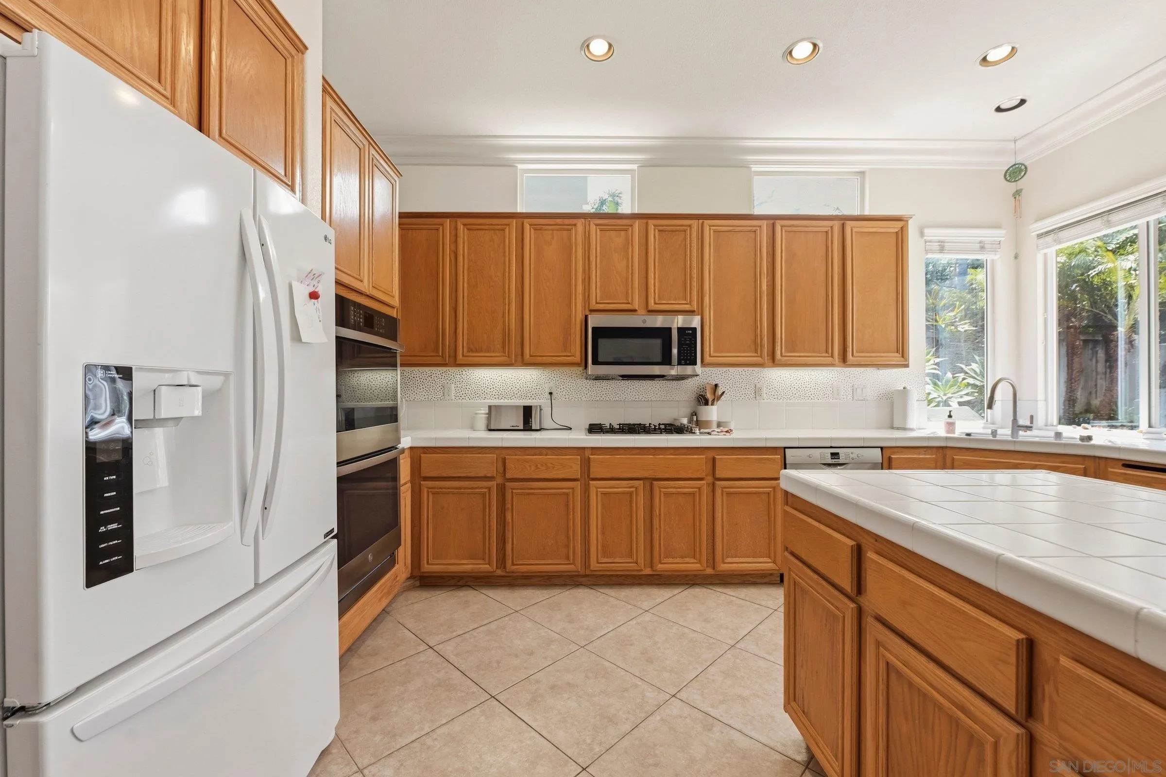 https://cdn.realtyfeed.com/cdn/127/260013129/c7a400ba87ca27a62942a57364d42c4d.webp