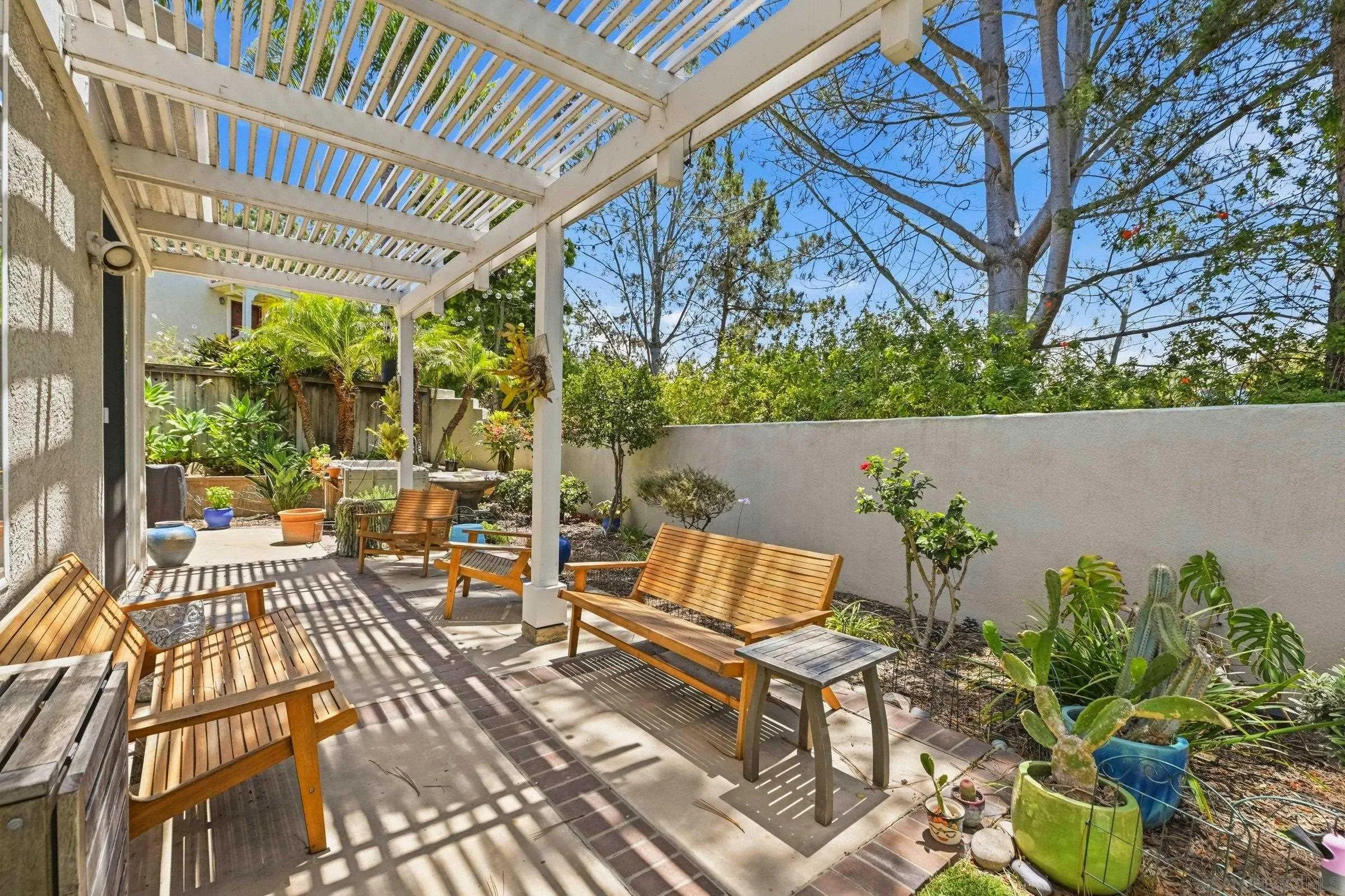 https://cdn.realtyfeed.com/cdn/127/260013129/d9e051113184a94d3ba007a95579ac63.webp