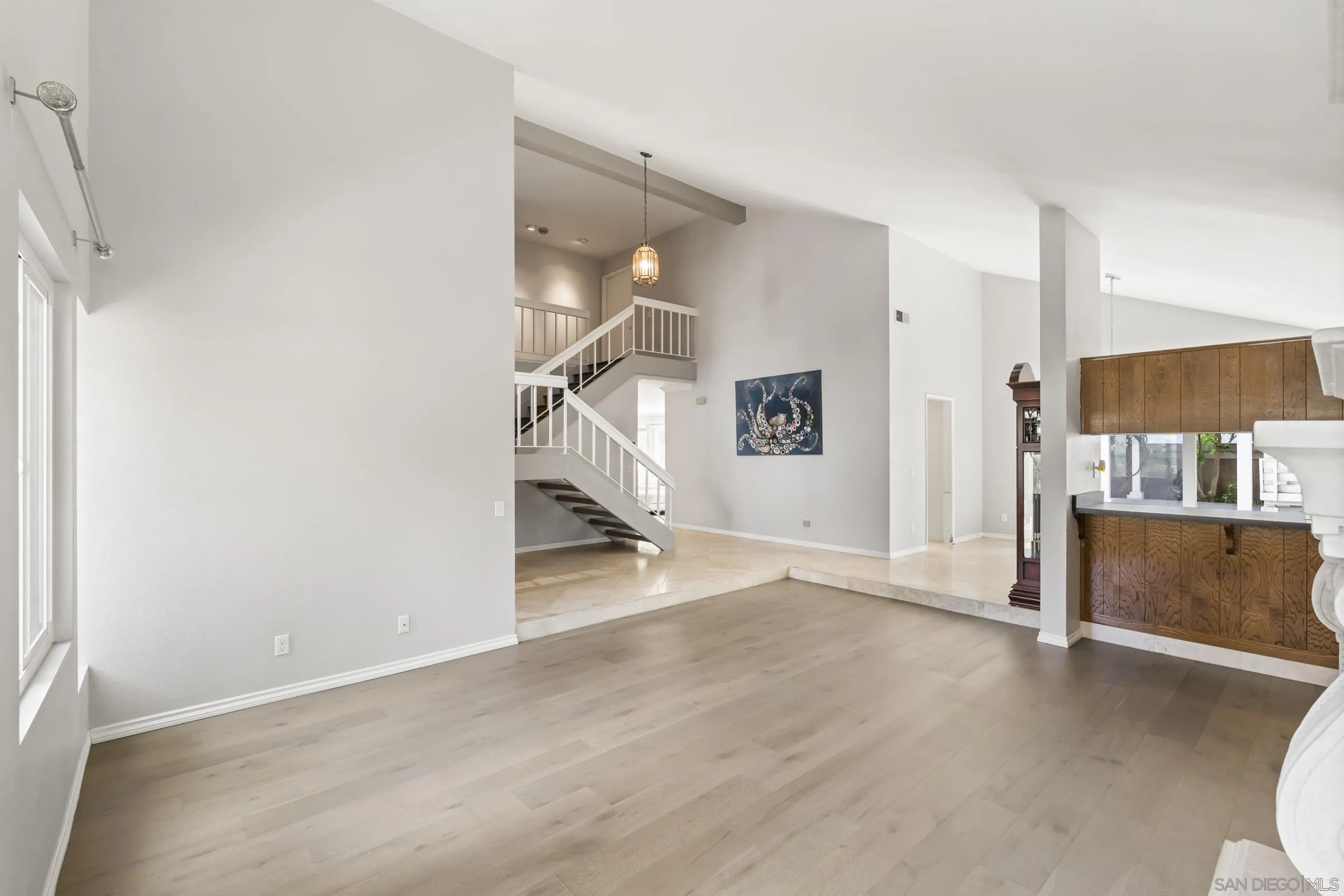 https://cdn.realtyfeed.com/cdn/127/260013130/73e12b1f1e7a3fc037f3b8a97010dff0.webp