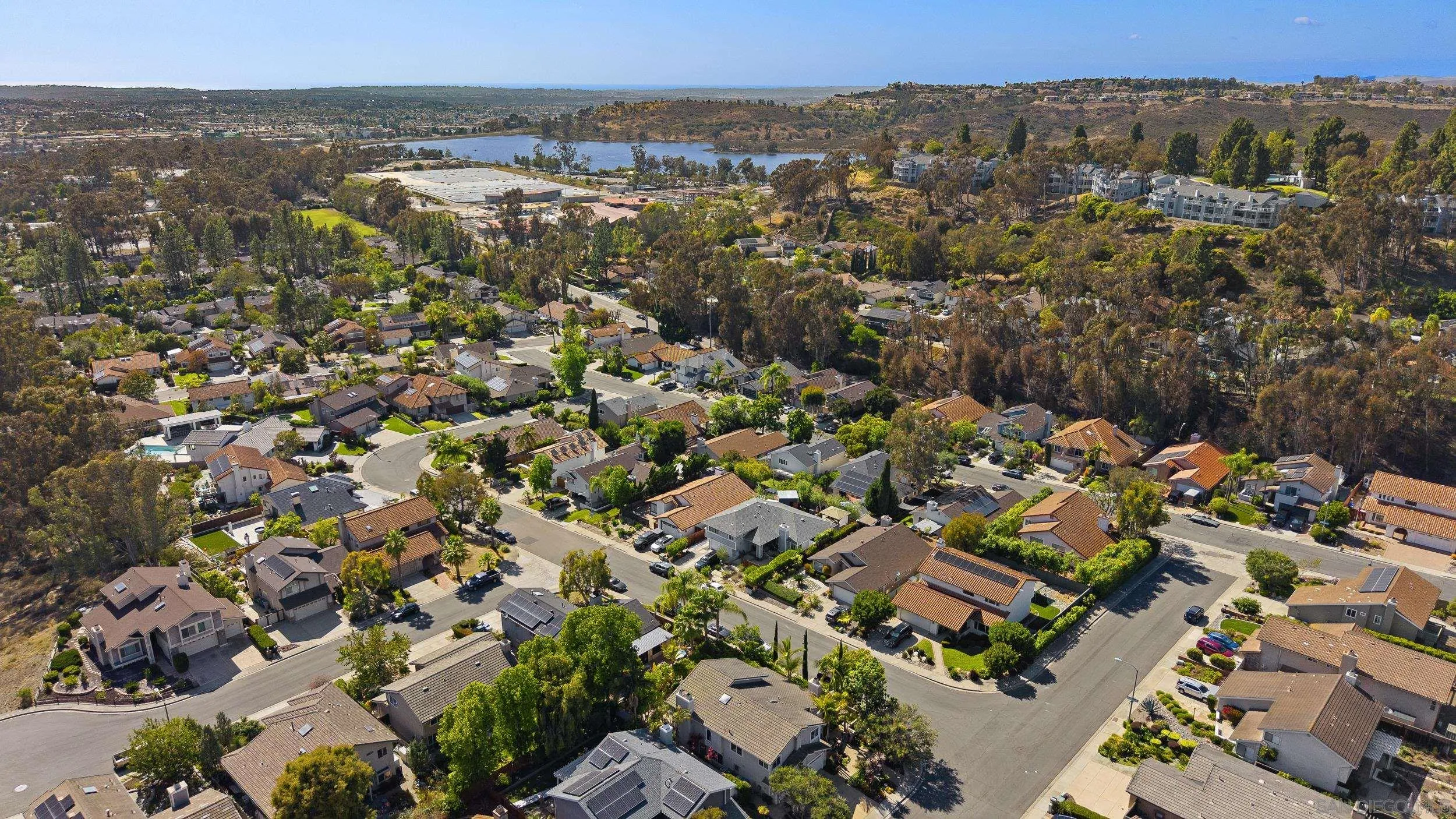 https://cdn.realtyfeed.com/cdn/127/260013130/aeef9a9e53950fda69ab823d01050112.webp