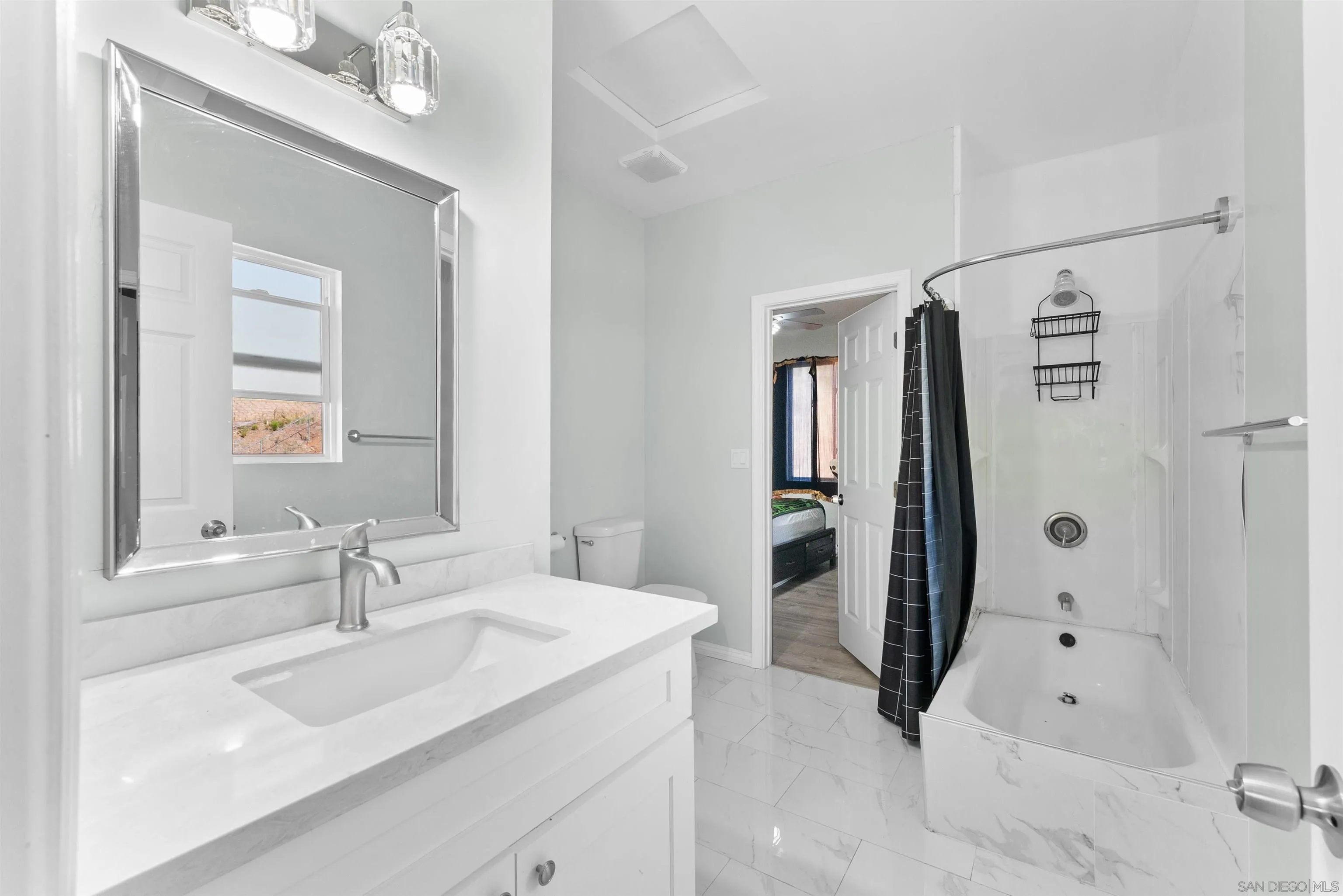https://cdn.realtyfeed.com/cdn/127/260013136/7d43b81de58d9996f713ab0a47192369.webp
