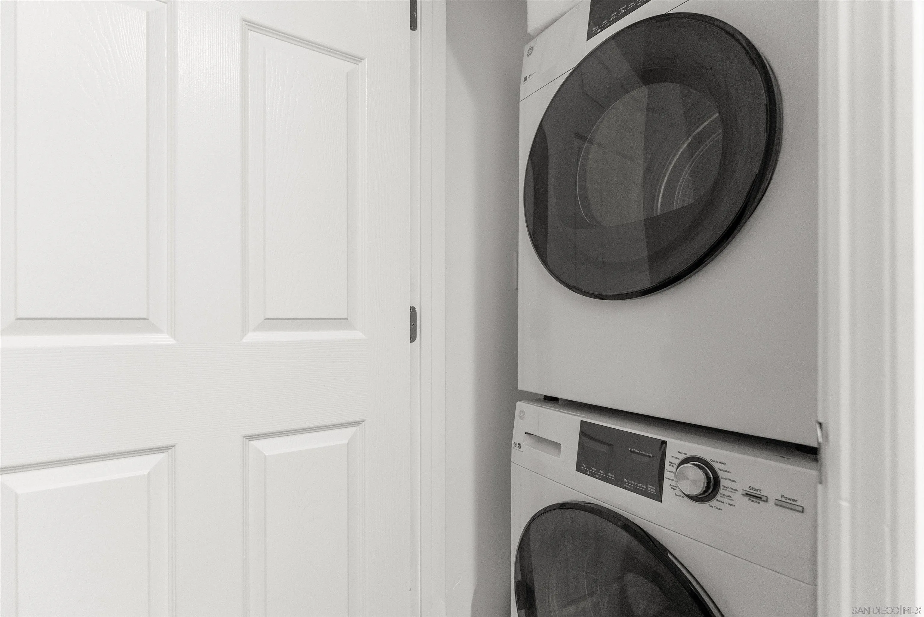 https://cdn.realtyfeed.com/cdn/127/260013136/a19d722371c0bef6ff6c20feb2888687.webp