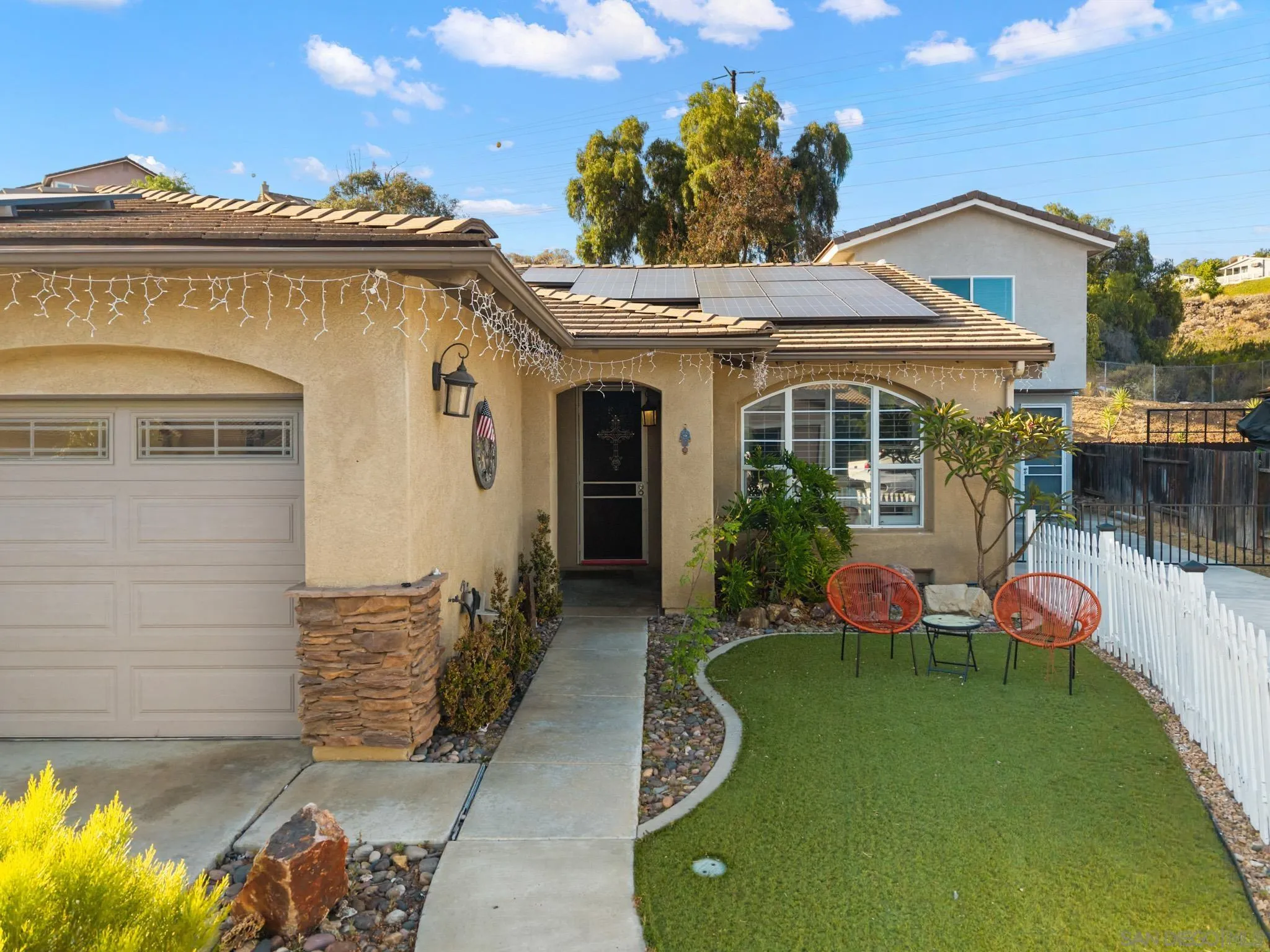 https://cdn.realtyfeed.com/cdn/127/260013136/d8e9e4af4c8e69eef9de3dc8e5bc7eb3.webp