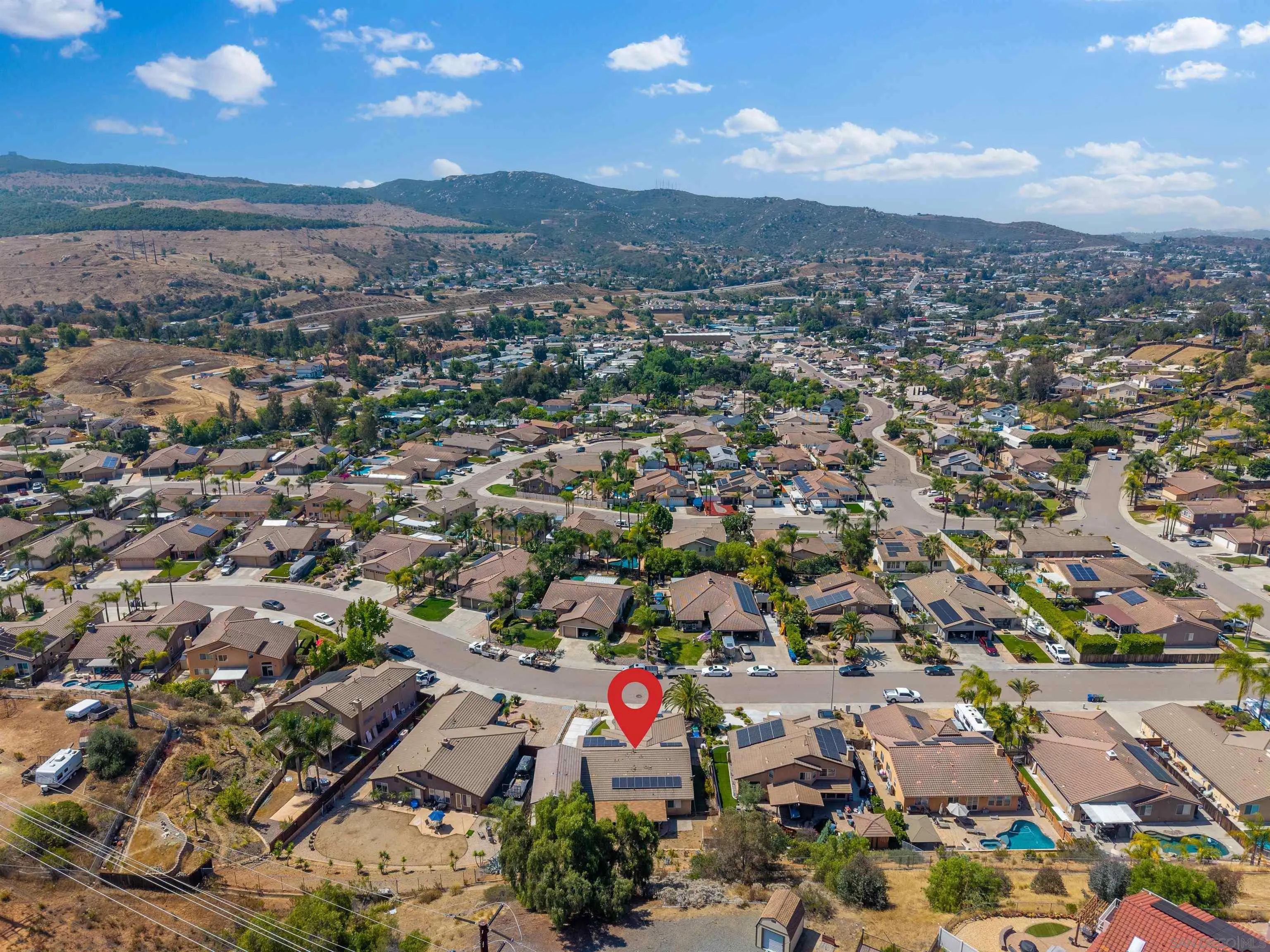 https://cdn.realtyfeed.com/cdn/127/260013136/dd106bc1466723585c670ed158fd4103.webp