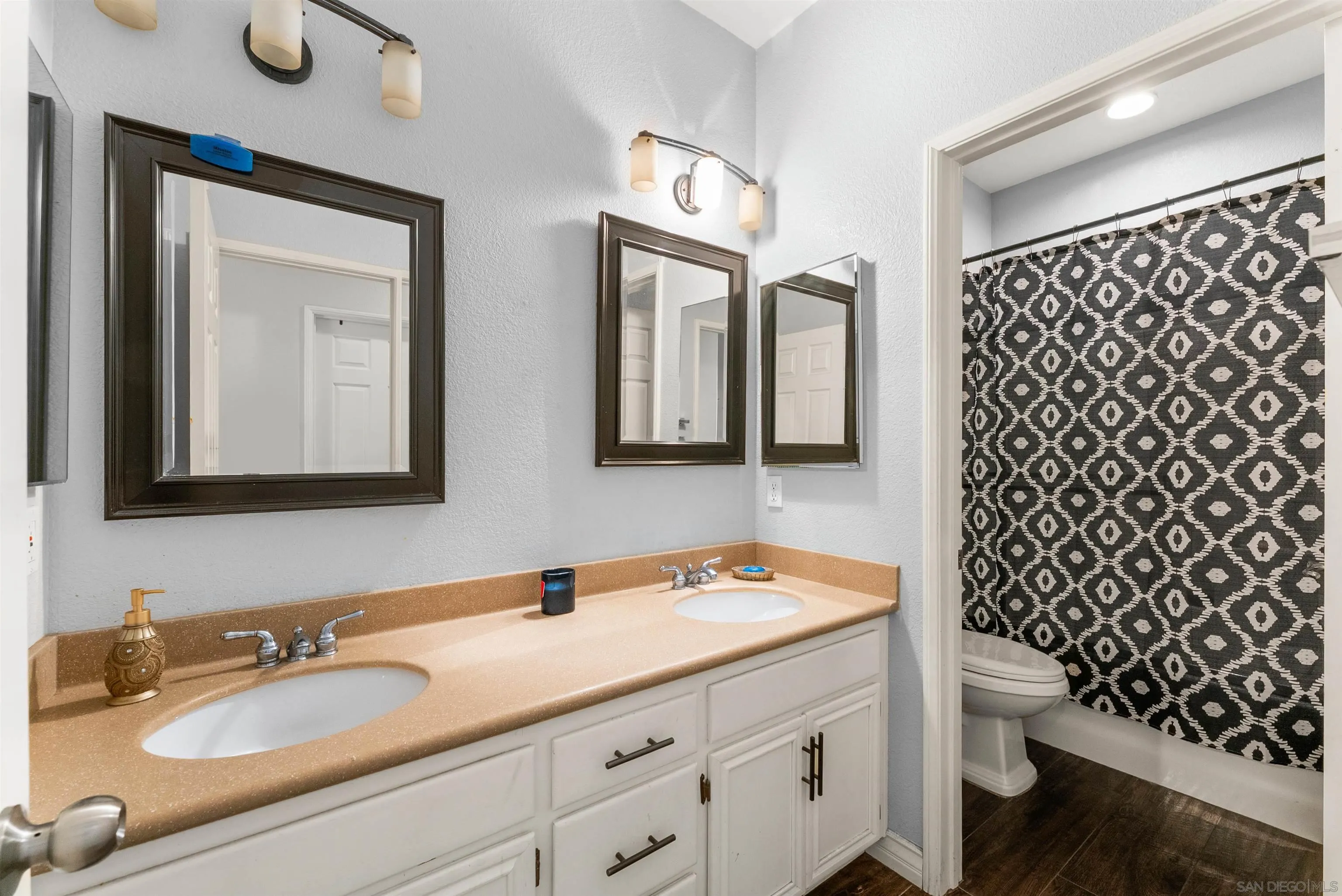 https://cdn.realtyfeed.com/cdn/127/260013136/fd2028ccf1ff5d763b26a95339c27811.webp