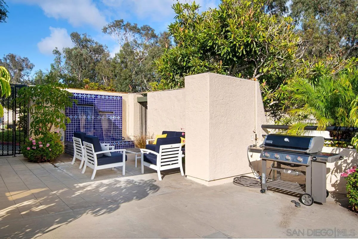 Photo #42: 260013141 Listing: Photo #42