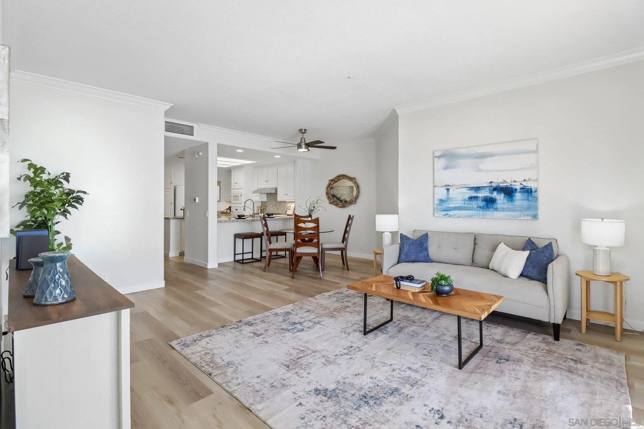https://cdn.realtyfeed.com/cdn/127/260013148/51d3012da4f0589691735c1d52e6804c.webp