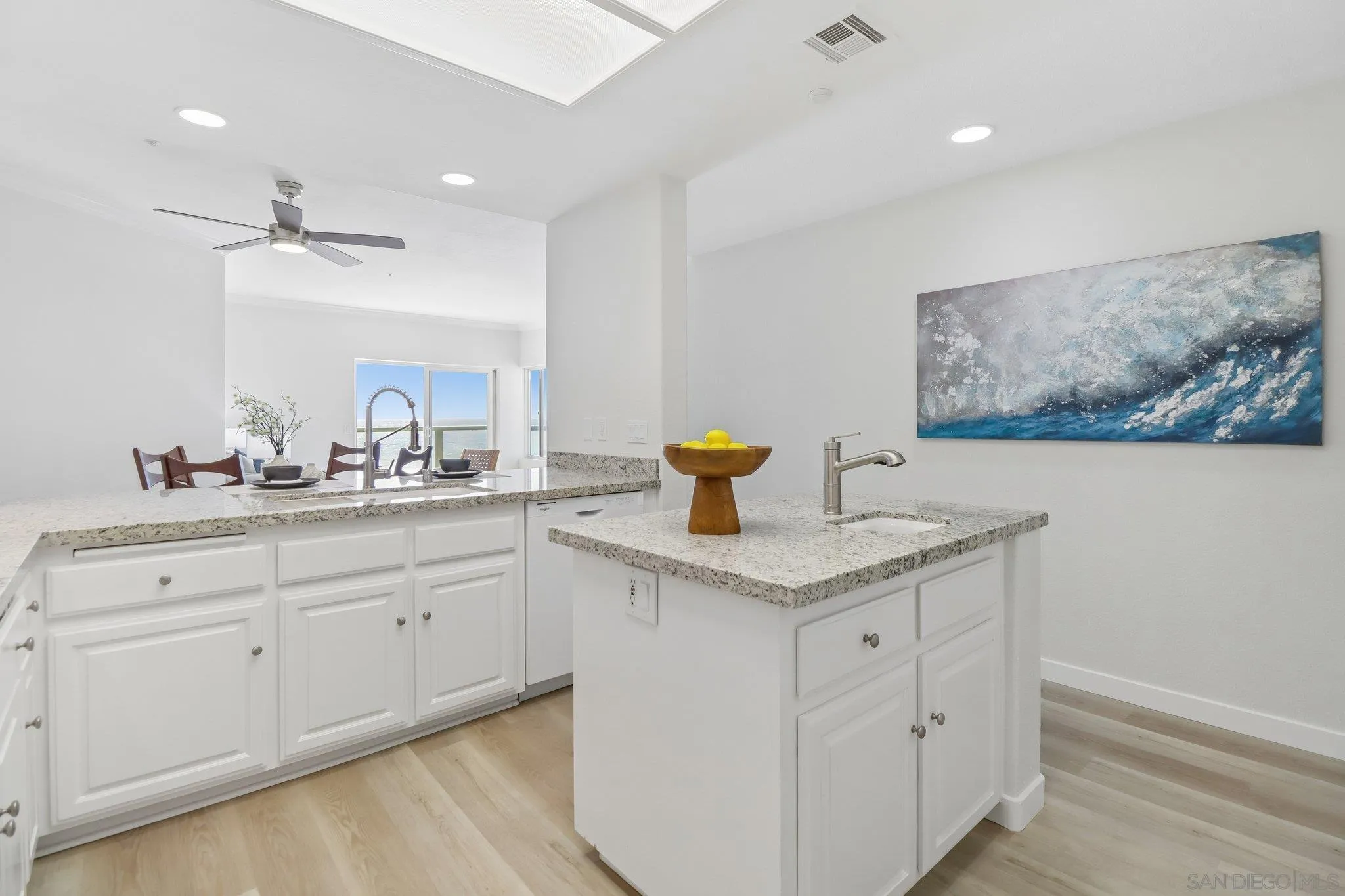 https://cdn.realtyfeed.com/cdn/127/260013148/8c7352e6a1e093370e6ea91a2b51e05d.webp