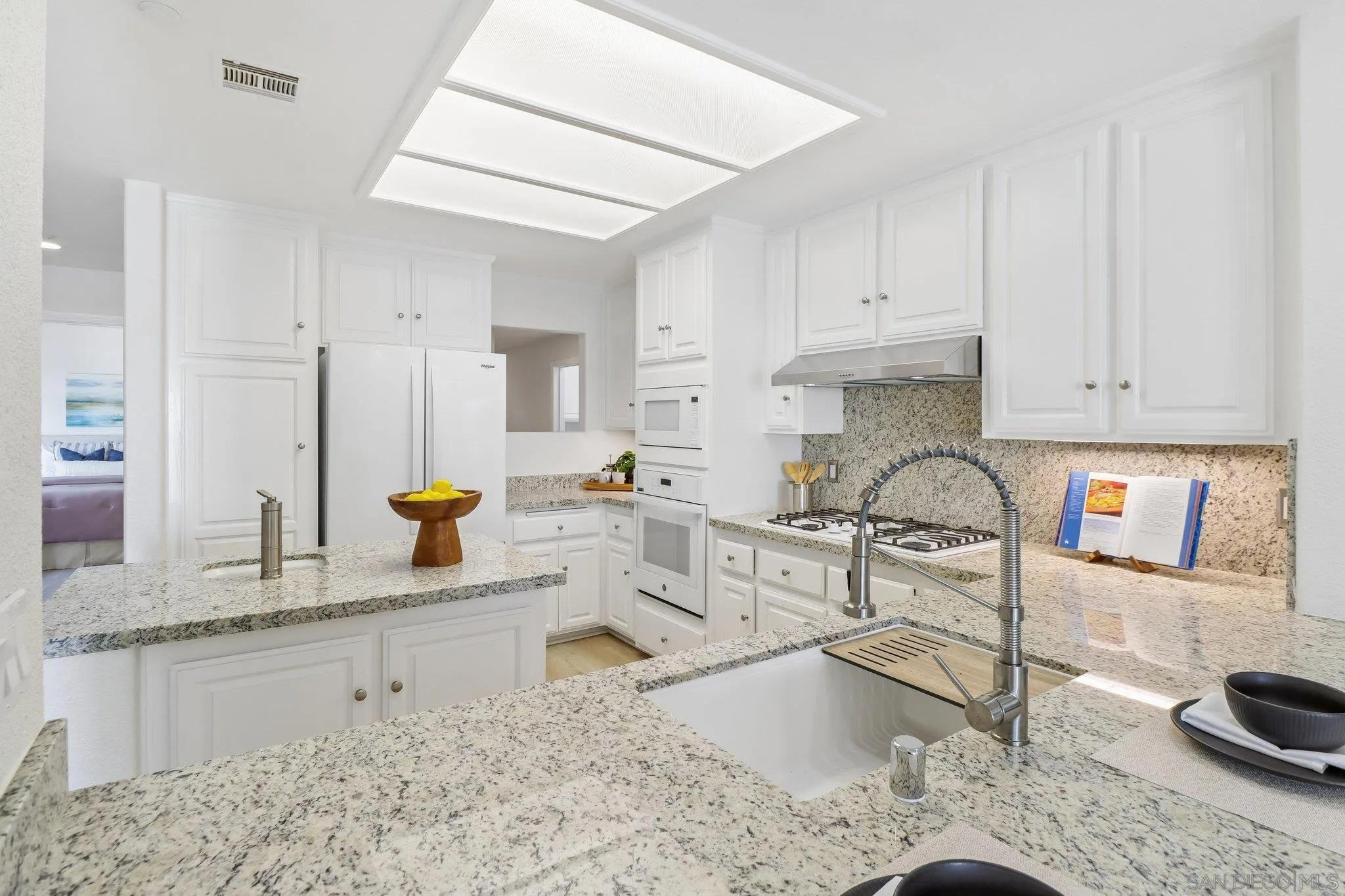 https://cdn.realtyfeed.com/cdn/127/260013148/9a1fe2cbb130263318e2cd5d73e16c15.webp