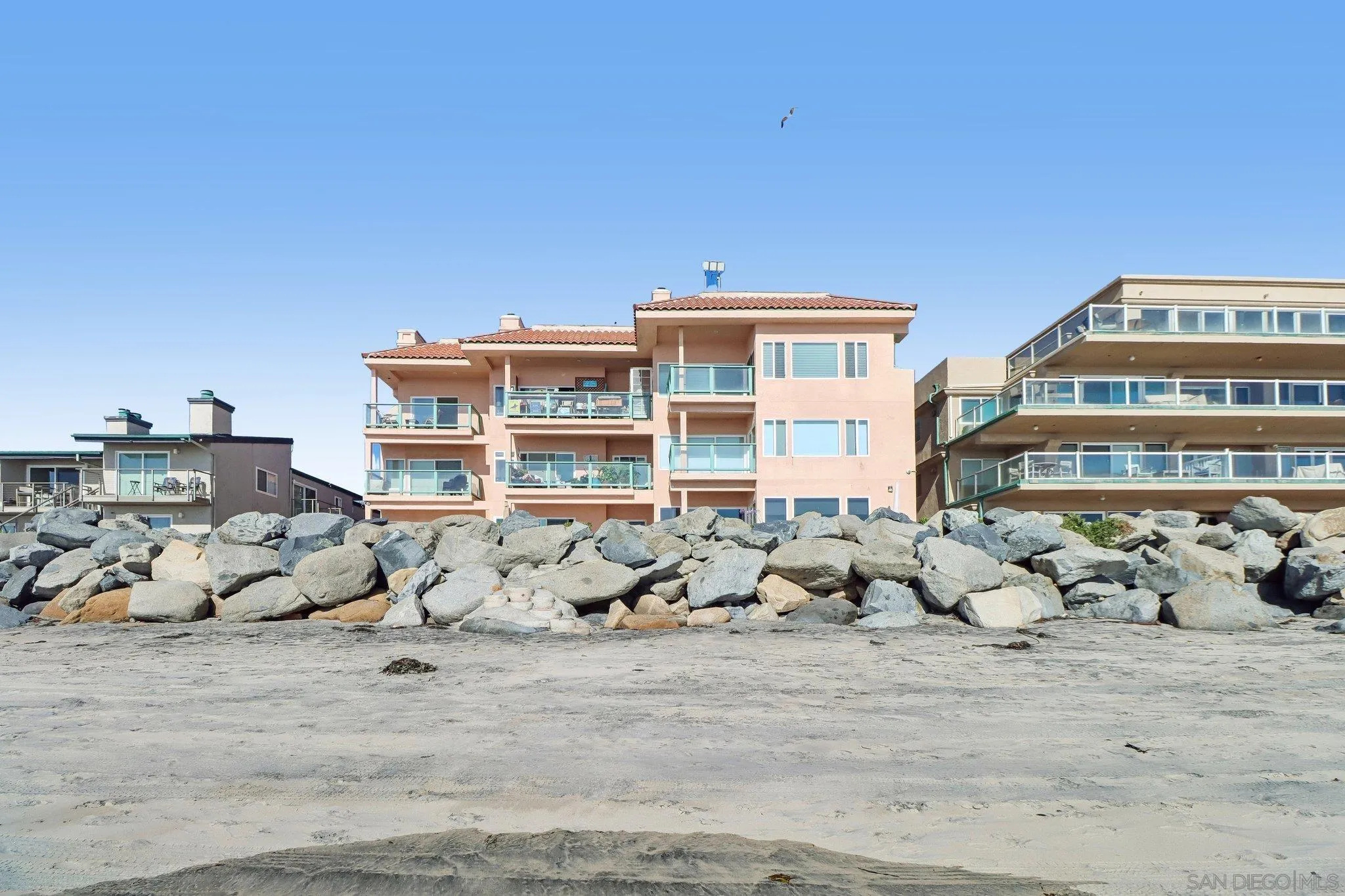 https://cdn.realtyfeed.com/cdn/127/260013148/b10cca286fd7319f4f346d7c746c94ee.webp