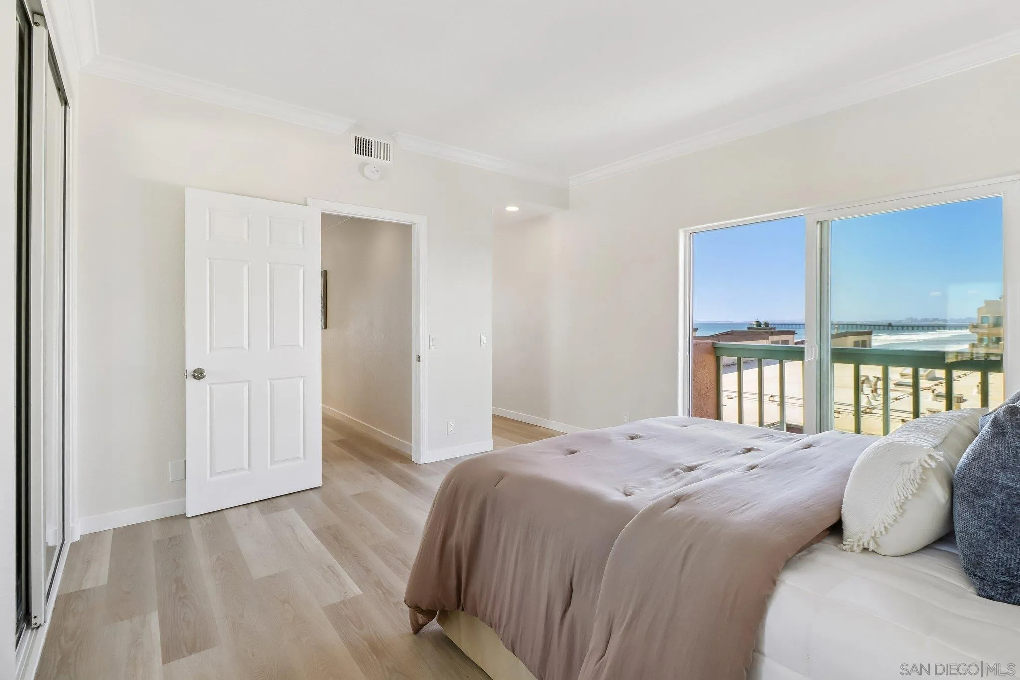 https://cdn.realtyfeed.com/cdn/127/260013148/d0cd673f95e3bae94638b9b96168126a.webp