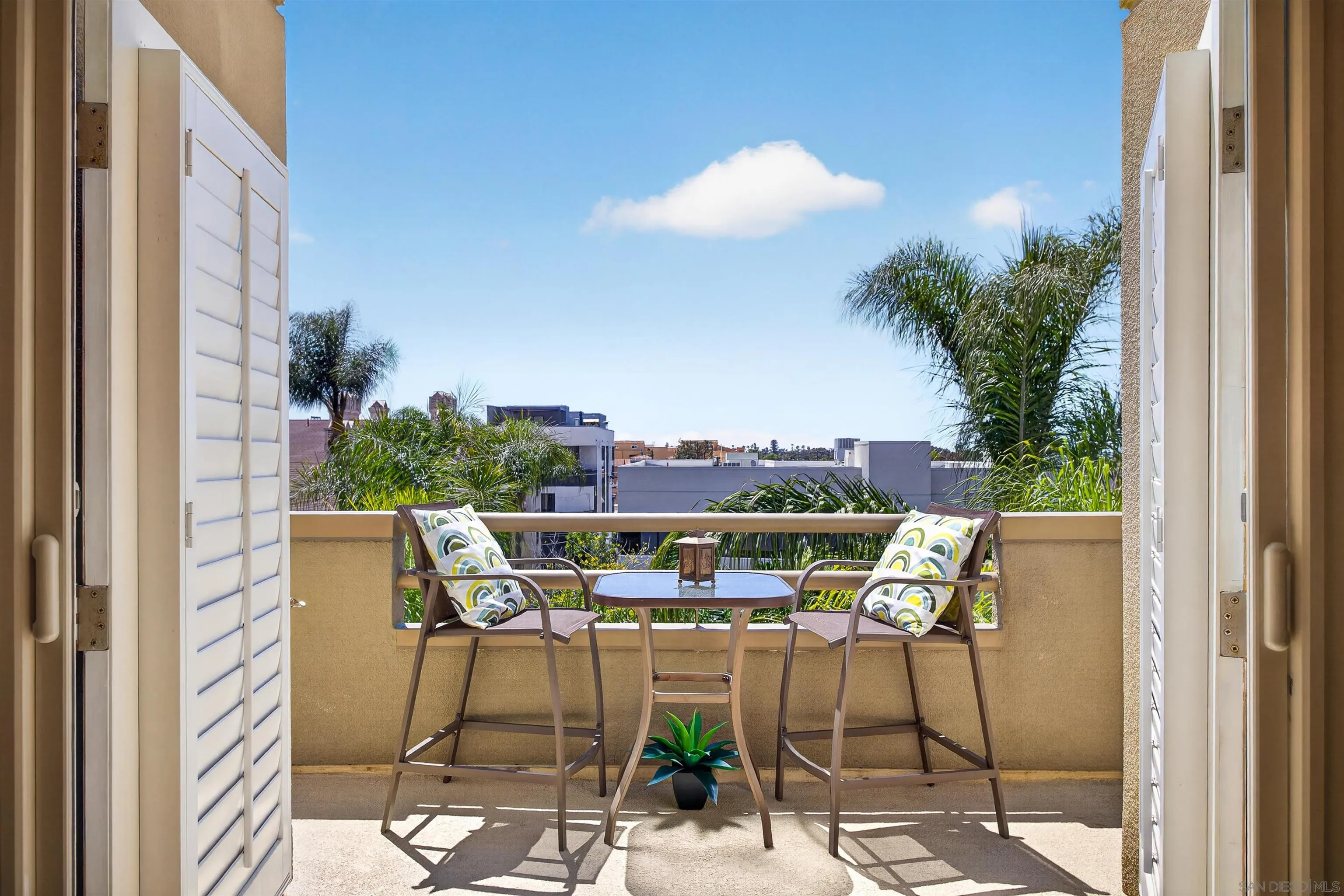 https://cdn.realtyfeed.com/cdn/127/260013159/7a540bb3d73bee58e32ff96033299c88.webp