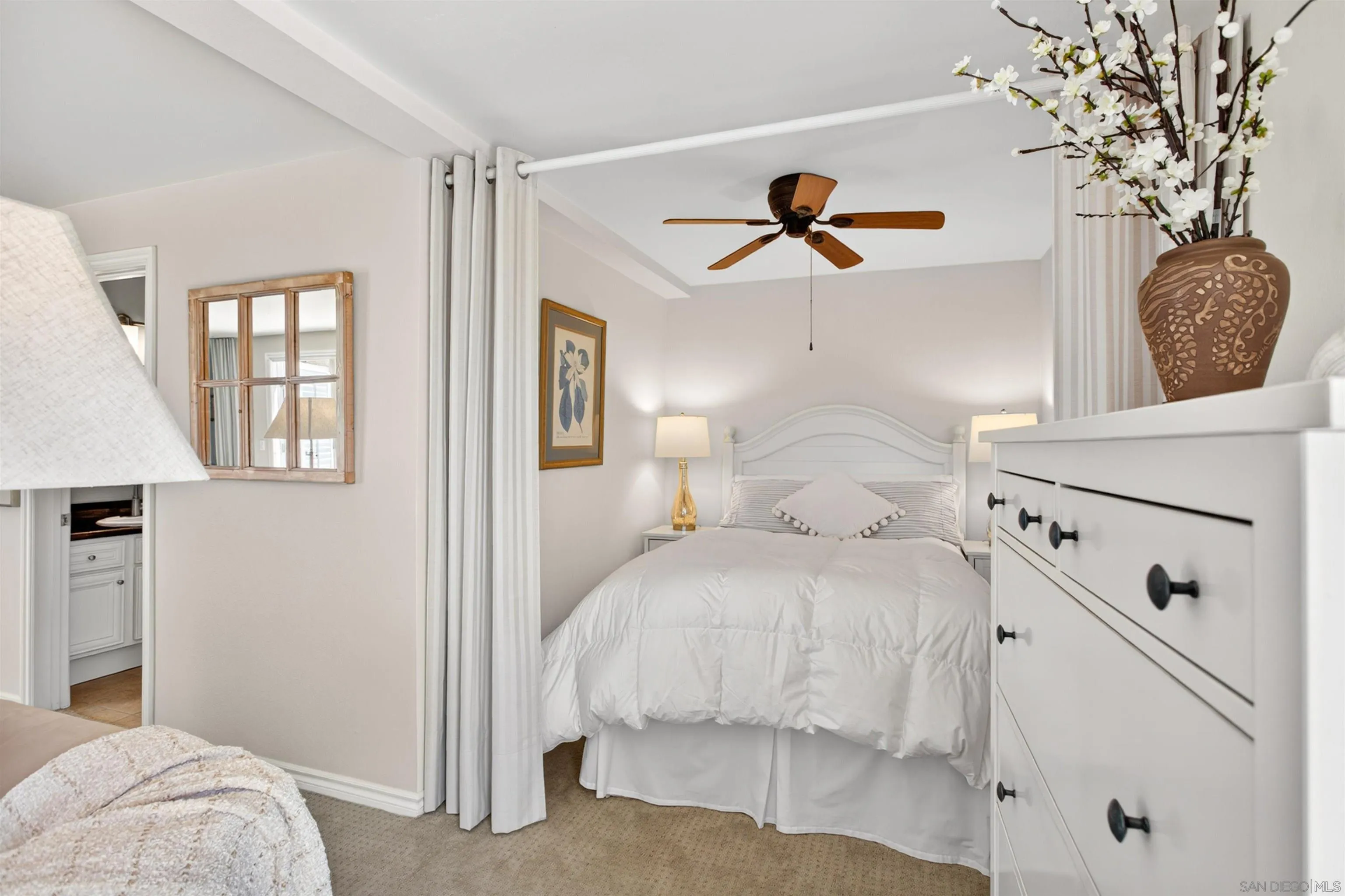 https://cdn.realtyfeed.com/cdn/127/260013159/a07e6eb4e64d0764bac13a1c1c3cdc84.webp