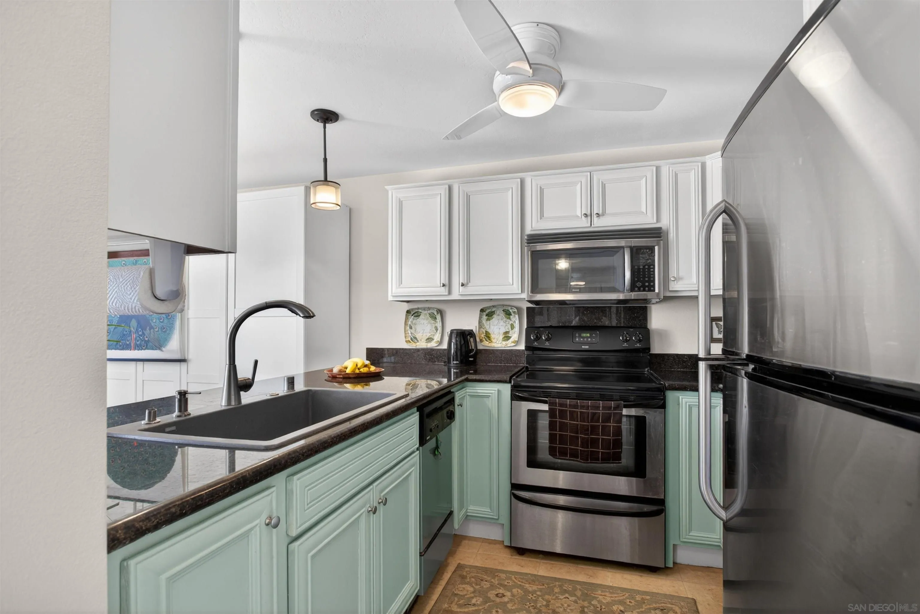https://cdn.realtyfeed.com/cdn/127/260013159/f969049d3af2d7647b567ab9bfcb2f28.webp