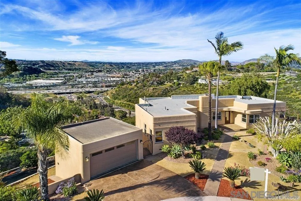 San Diego, CA 92116