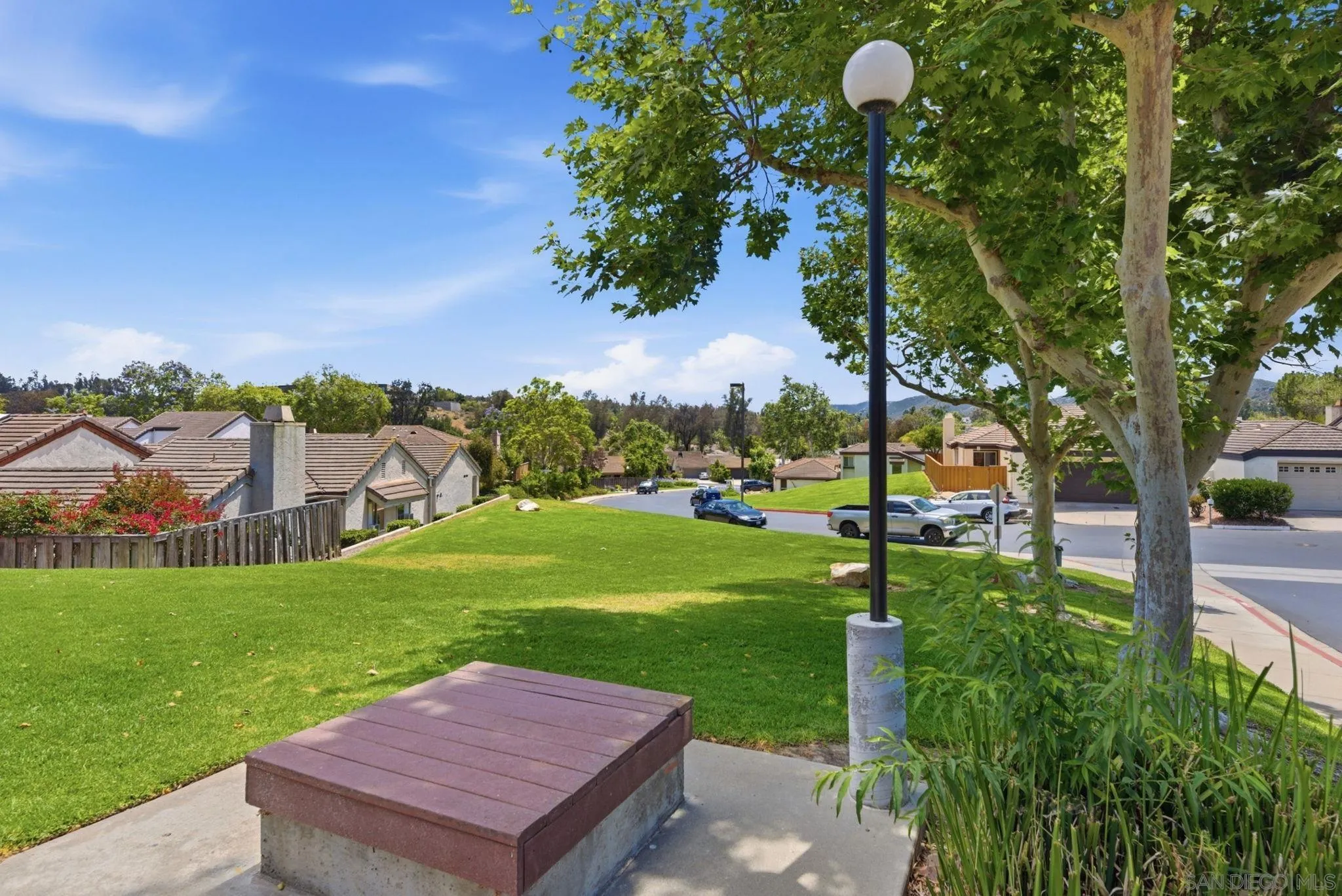 https://cdn.realtyfeed.com/cdn/127/260013162/2214b4a22b5e2ba15a3bfc90c835442f.webp