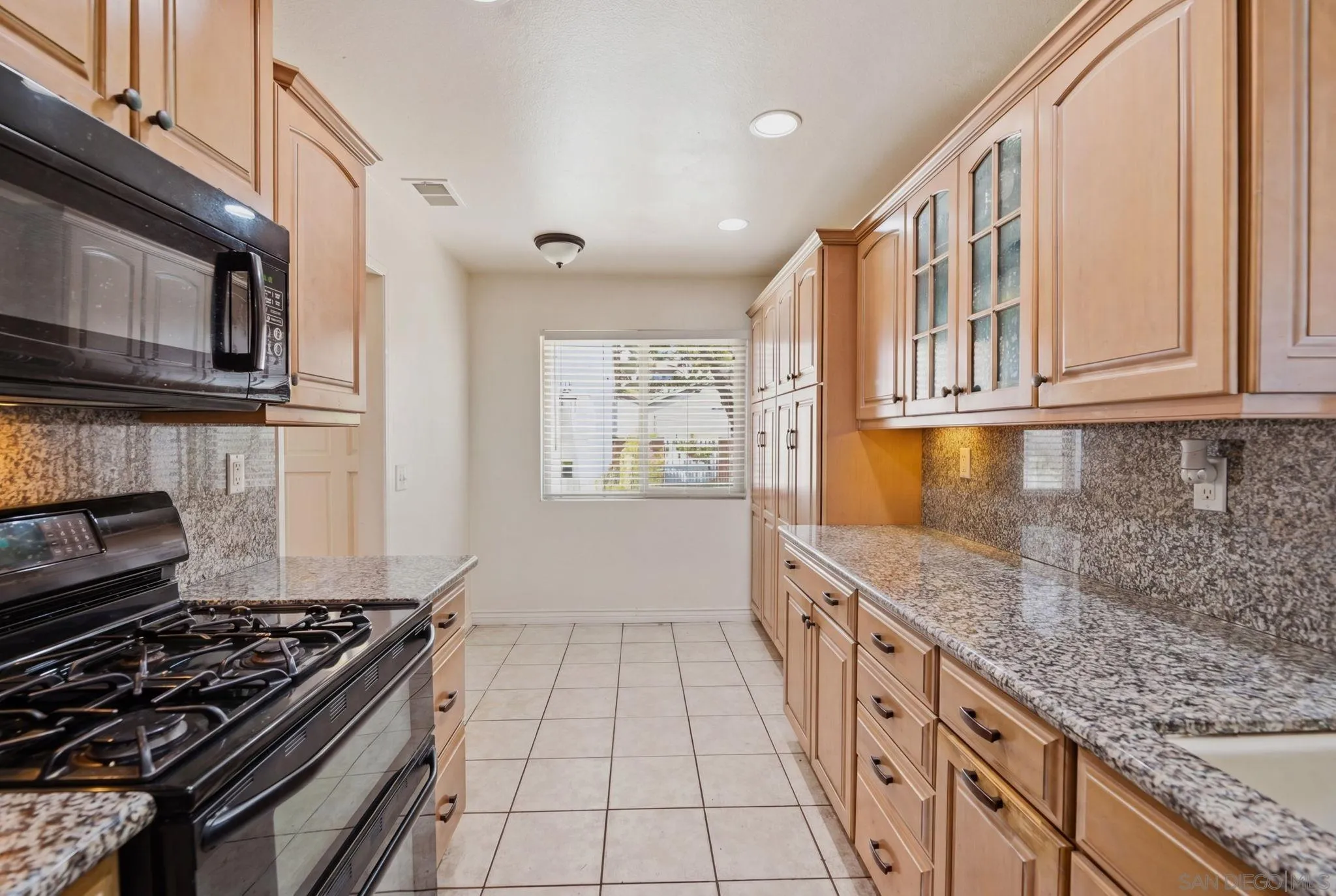 Photo #14: 260013162 Listing: Photo #14