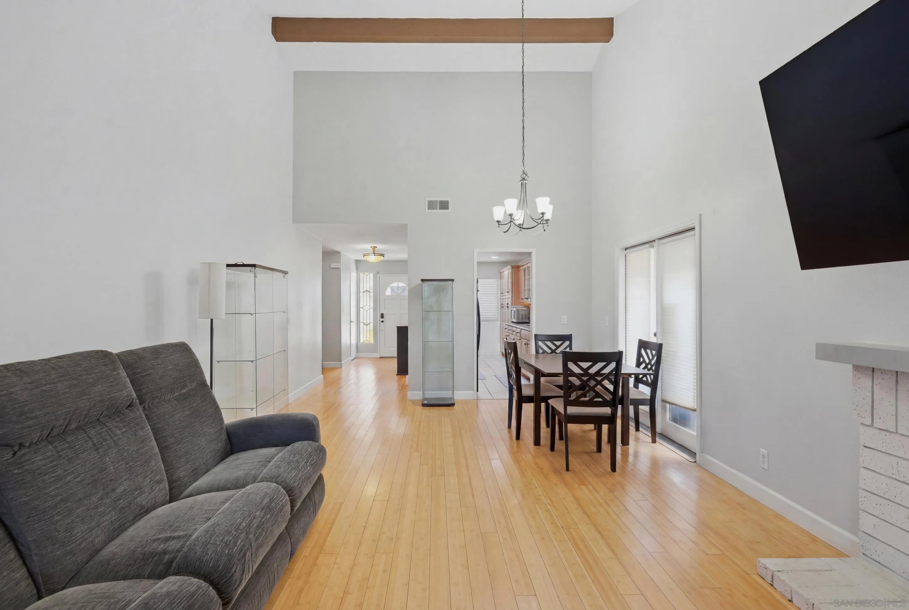 Photo #11: 260013162 Listing: Photo #11