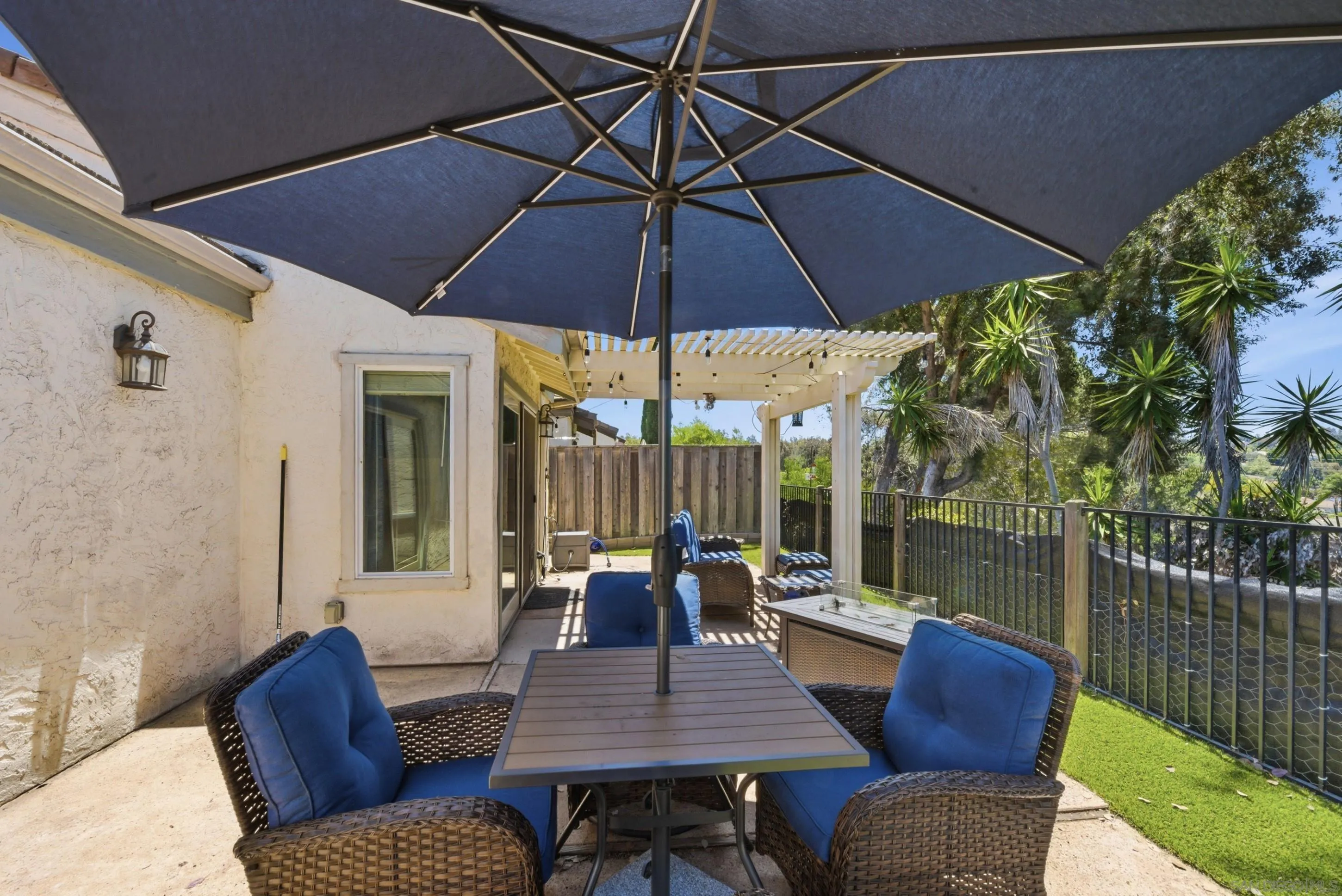 https://cdn.realtyfeed.com/cdn/127/260013162/f9c3b699fc32acc0afe44c615127de0e.webp