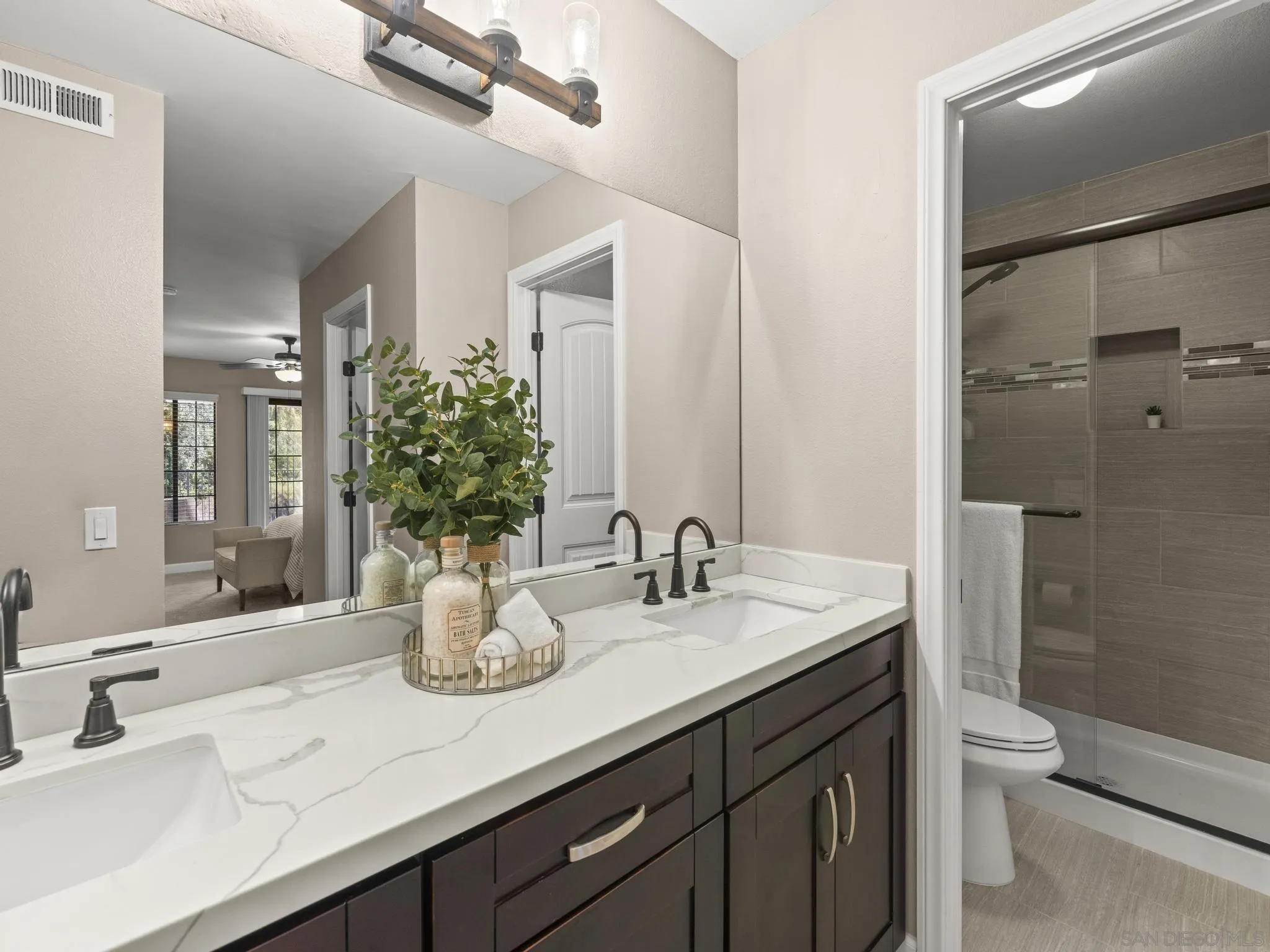 Photo #31: 260013170 Listing: Photo #31