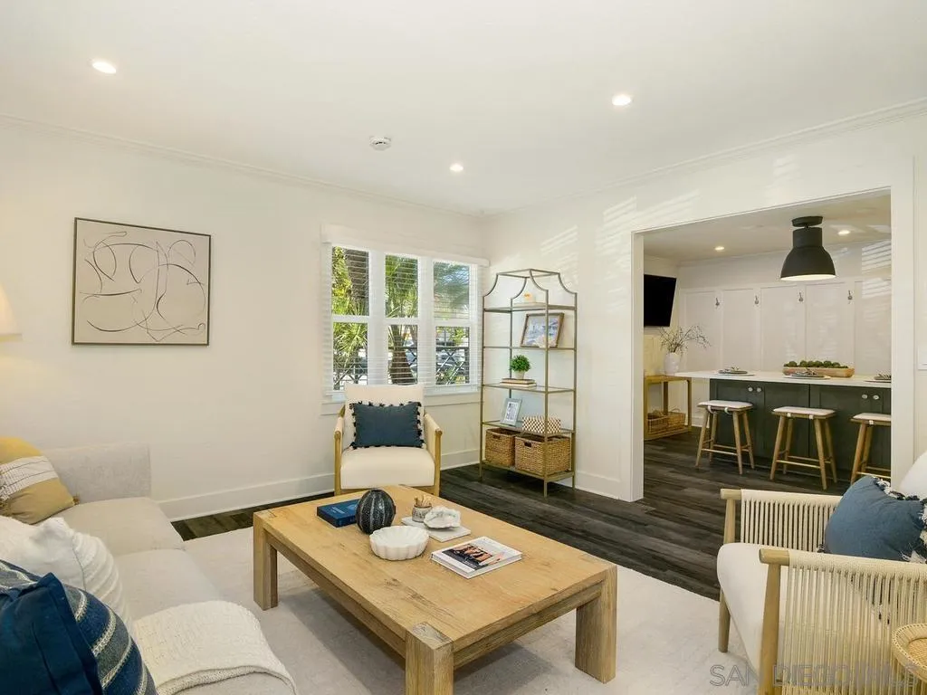 Photo #12: 260013171 Listing: Photo #12