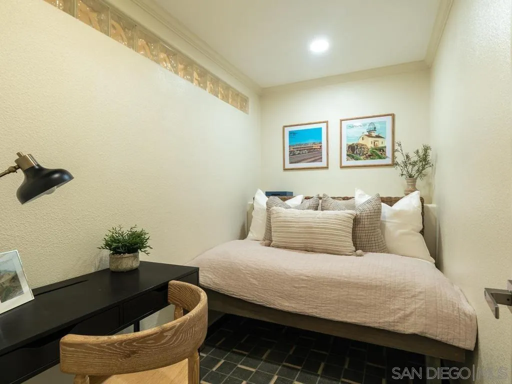 Photo #15: 260013171 Listing: Photo #15