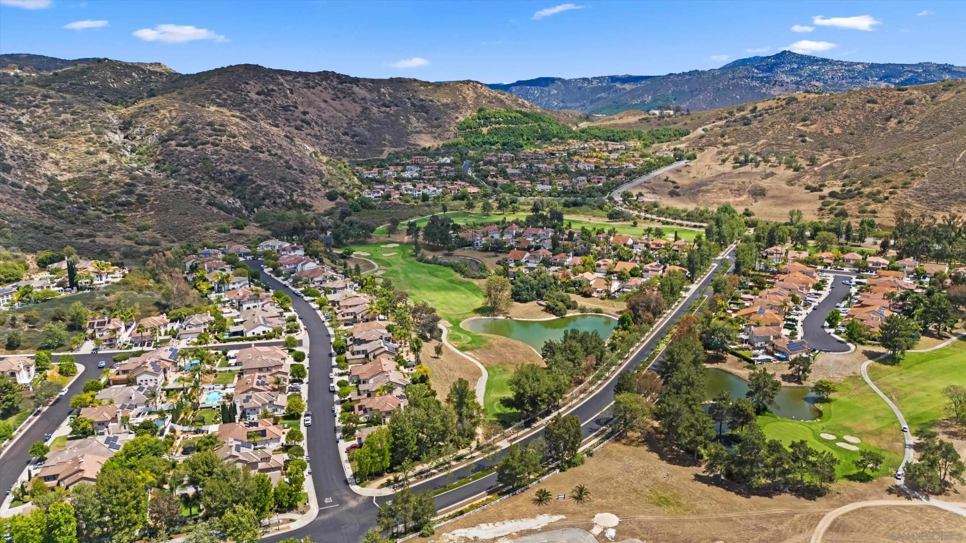 https://cdn.realtyfeed.com/cdn/127/260013174/b1022e32d60cbcf43391b606caf6930c.webp