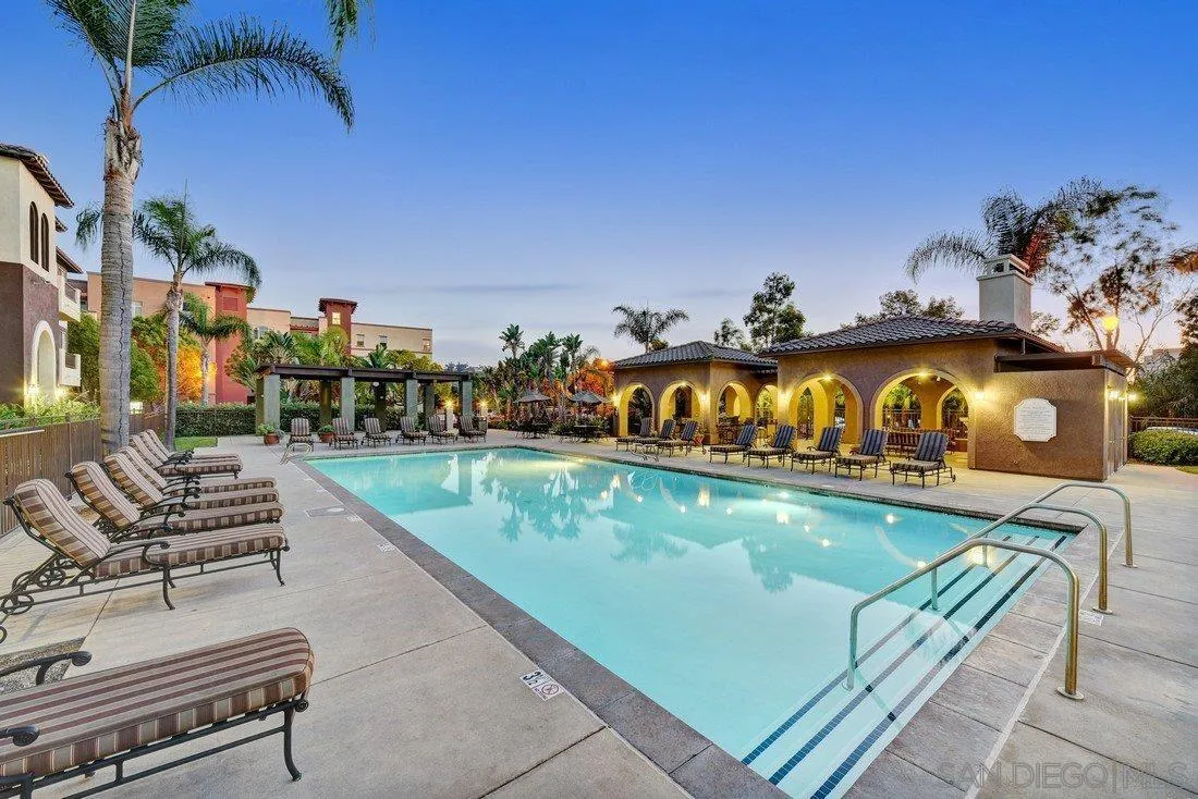 Photo #2: 260013175 Listing: Photo #2