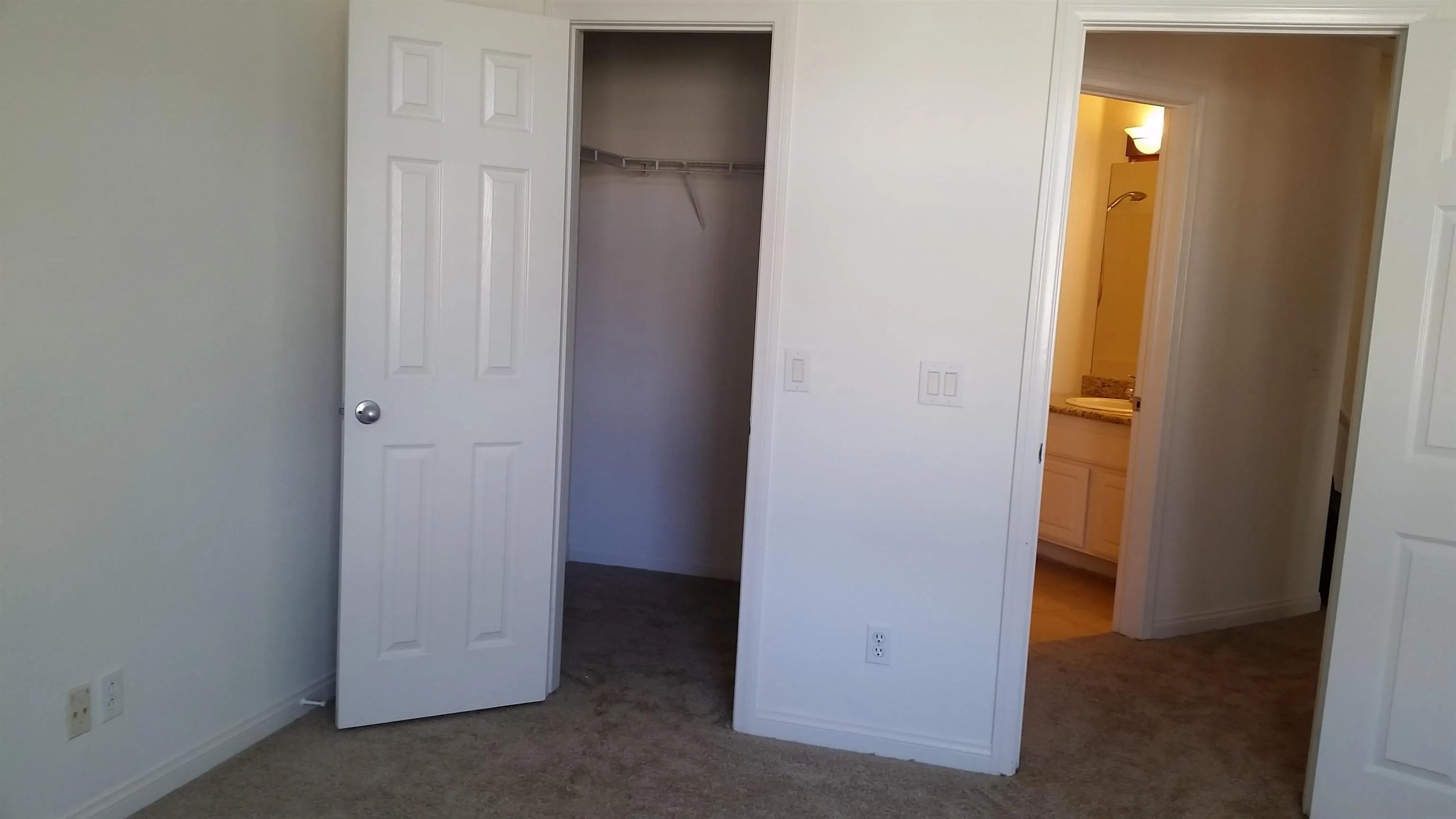 Photo #11: 260013175 Listing: Photo #11