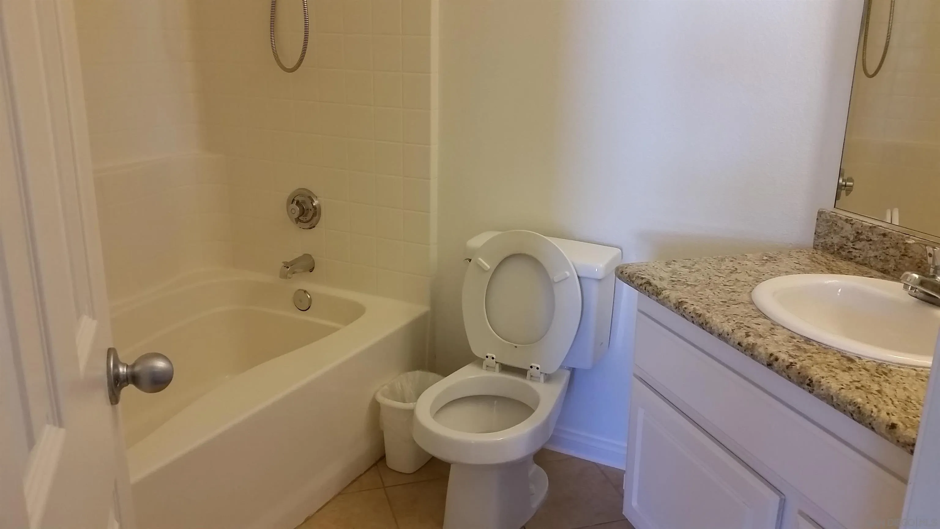 Photo #9: 260013175 Listing: Photo #9