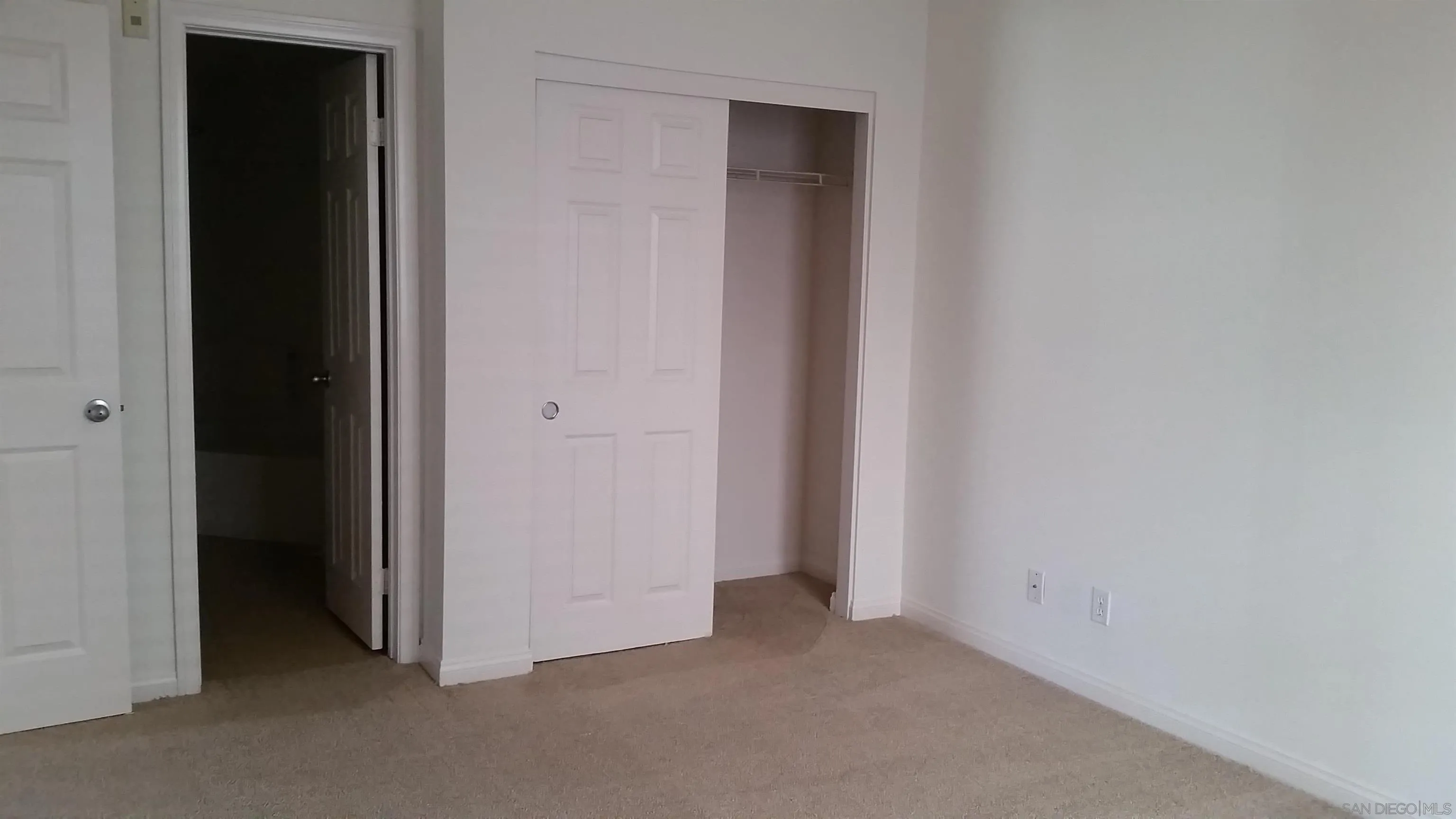 Photo #13: 260013175 Listing: Photo #13