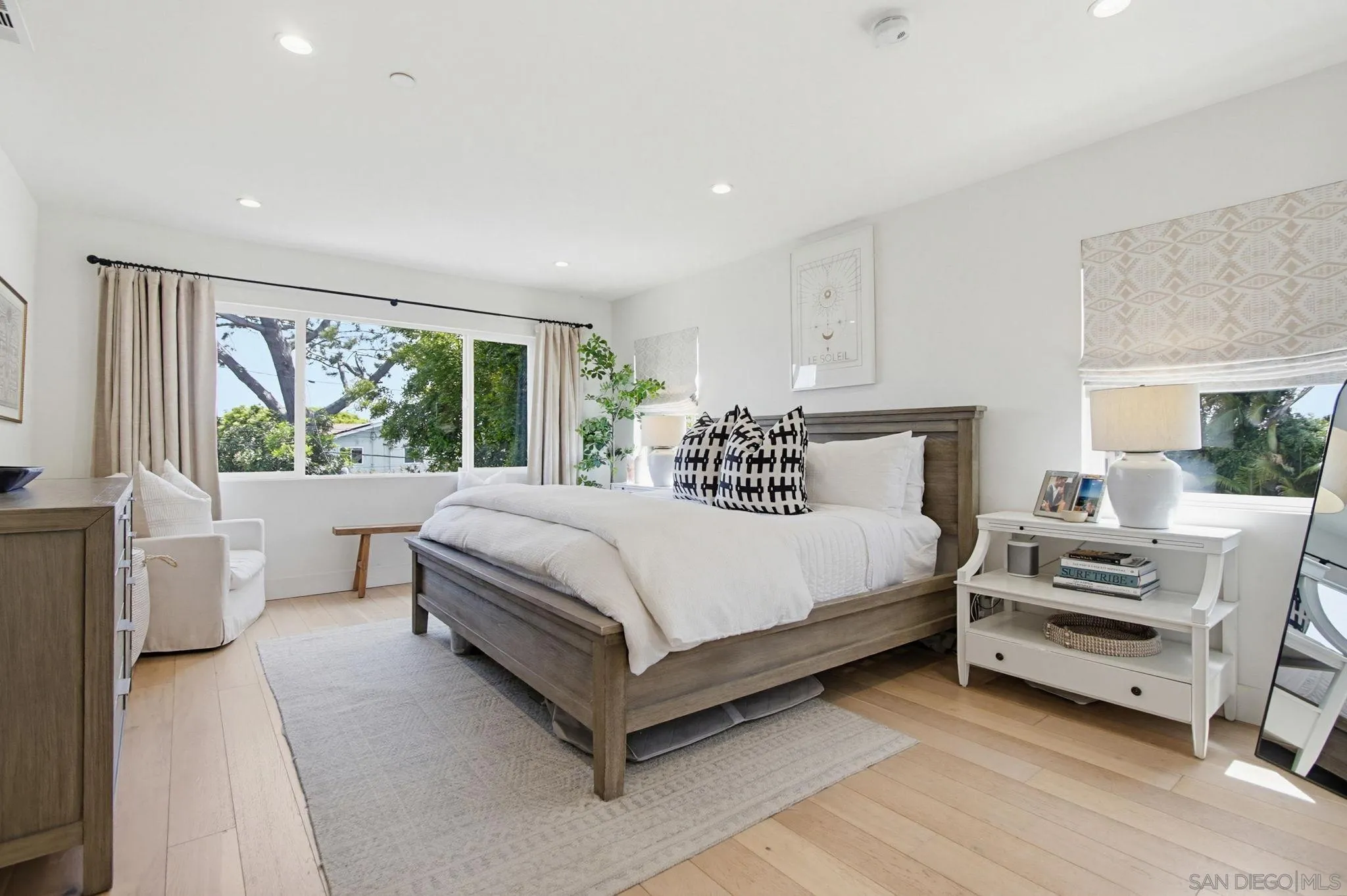 https://cdn.realtyfeed.com/cdn/127/260013178/a1f318b3c2ac483d021ee6647794663f.webp
