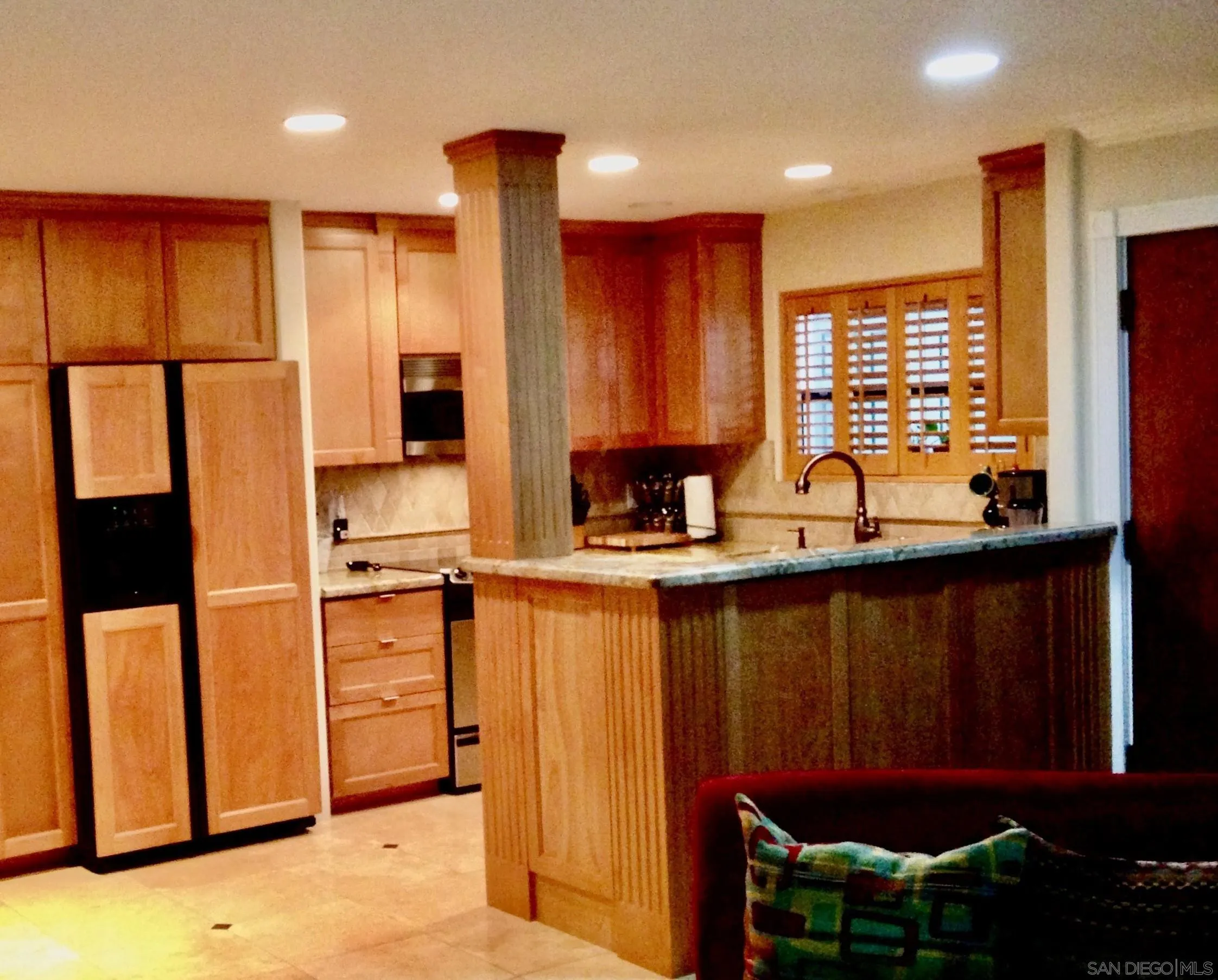 https://cdn.realtyfeed.com/cdn/127/260013179/d64c99e4dc227f3d6f95b795eb5a753c.webp