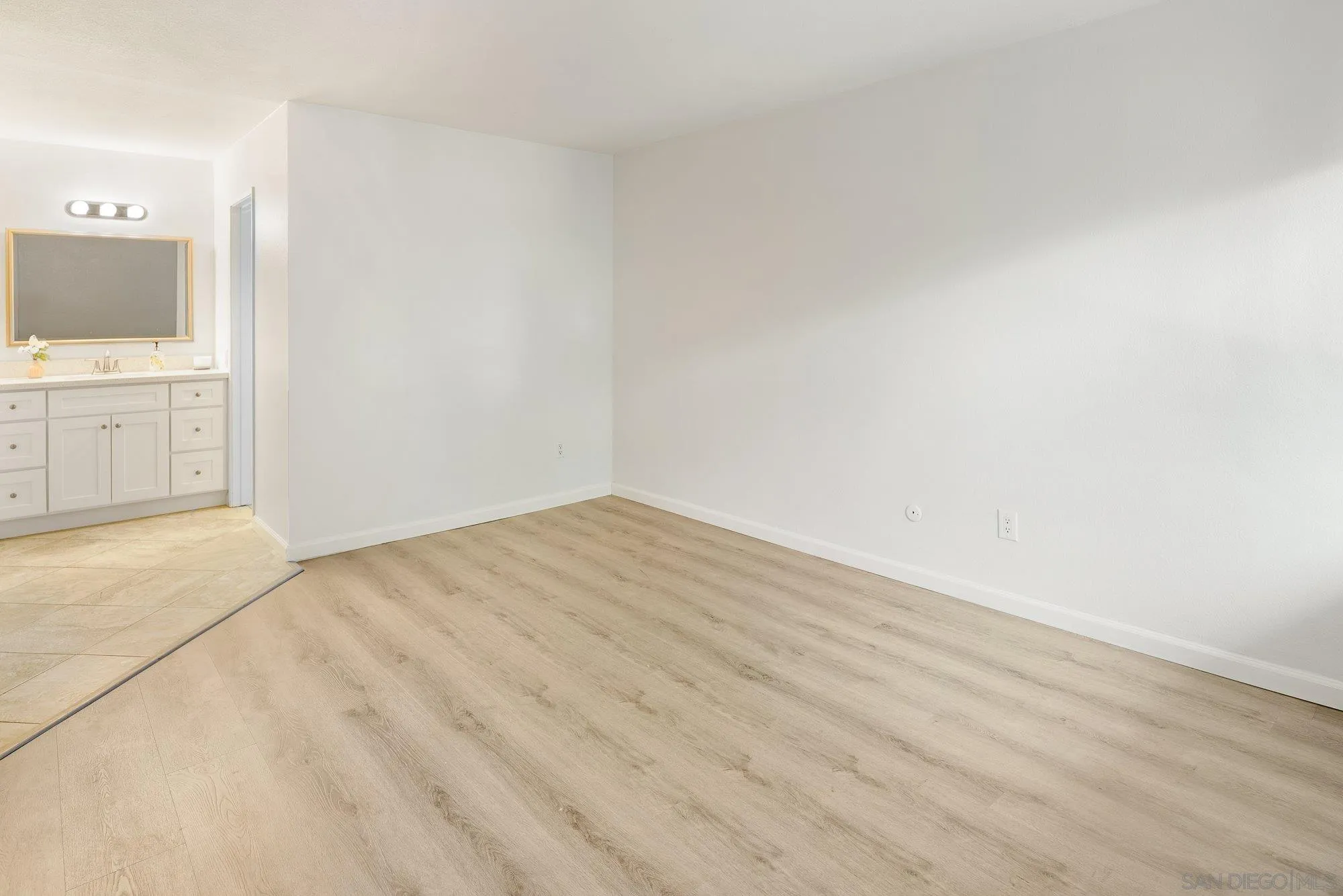 Photo #13: 260013182 Listing: Photo #13