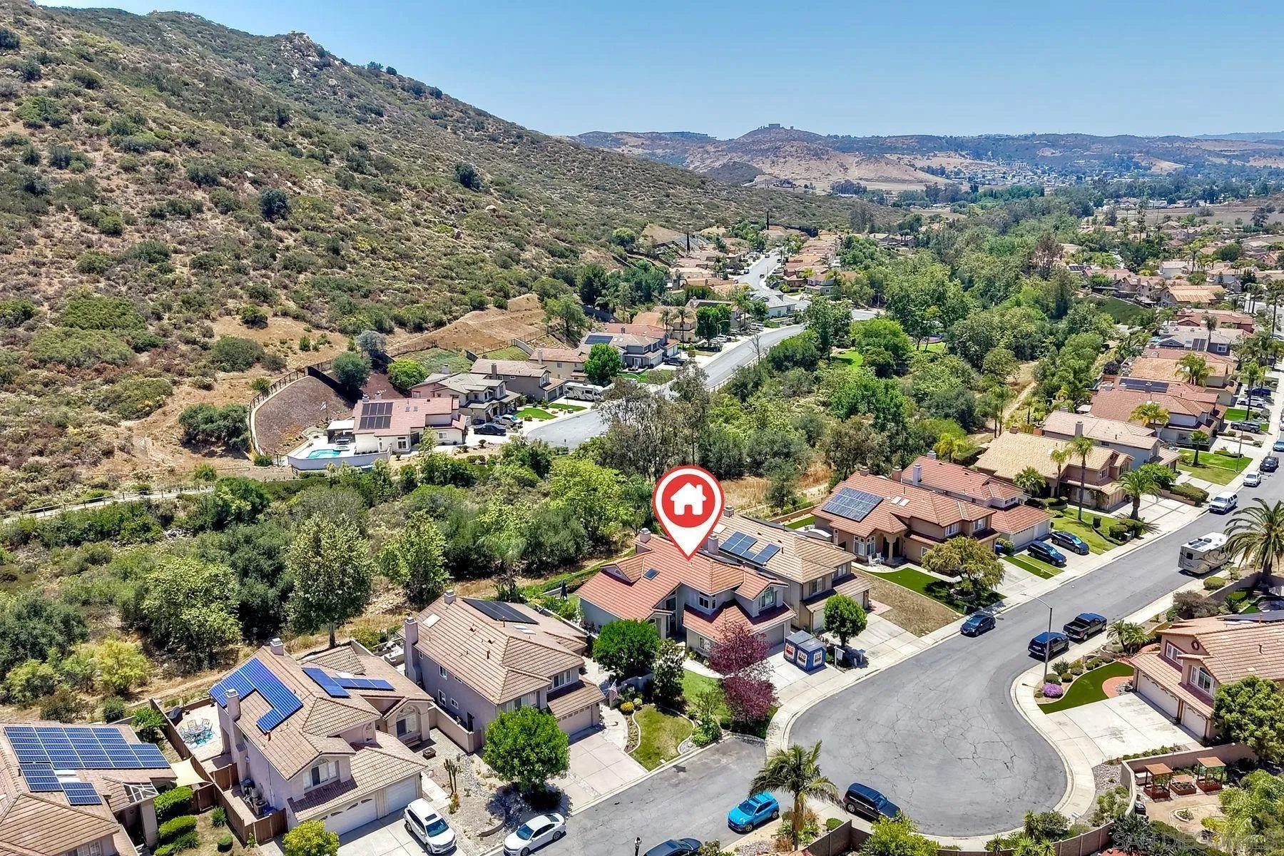 https://cdn.realtyfeed.com/cdn/127/260013189/0d9ef55790baad95b516825e6a19f6d8.webp