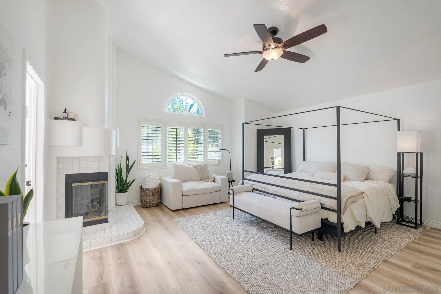 https://cdn.realtyfeed.com/cdn/127/260013189/dbf05b338632377ac1b7f1bba01ed7df.webp