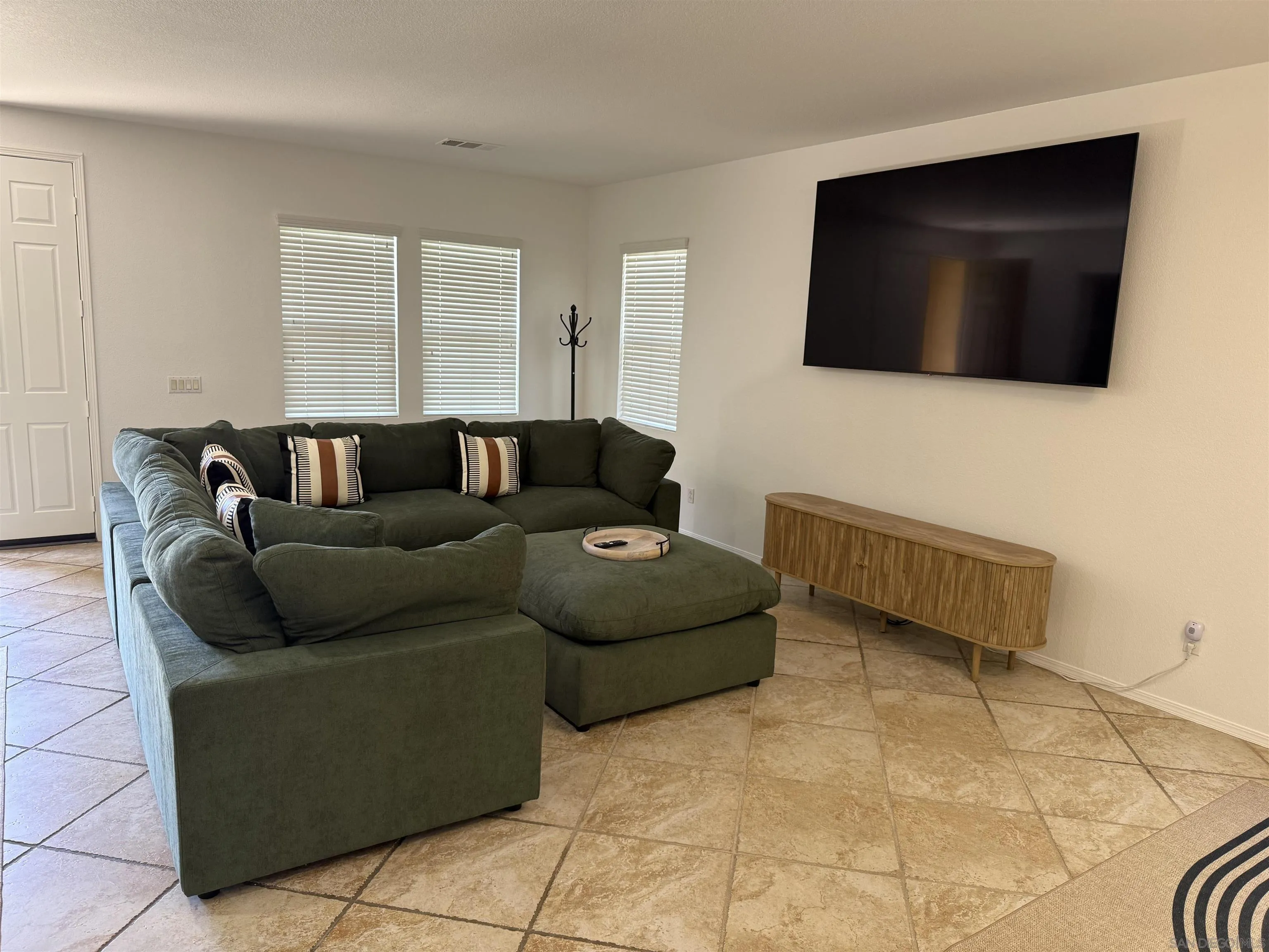 543 Silverhawk Dr, Corona, CA 92879 - Photo 4 of 28, Corona, CA